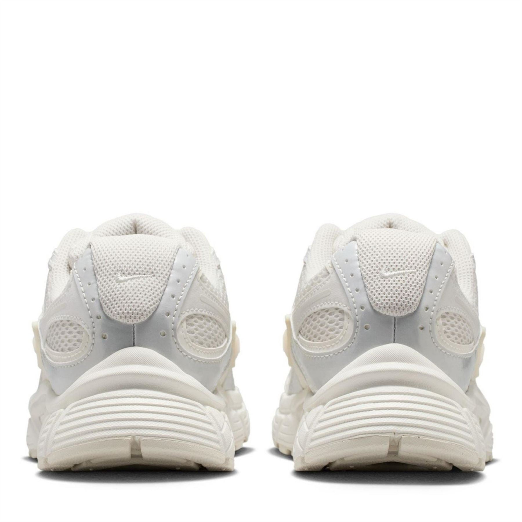 Nike Vomero Run 5 Lace-Up Running Trainers