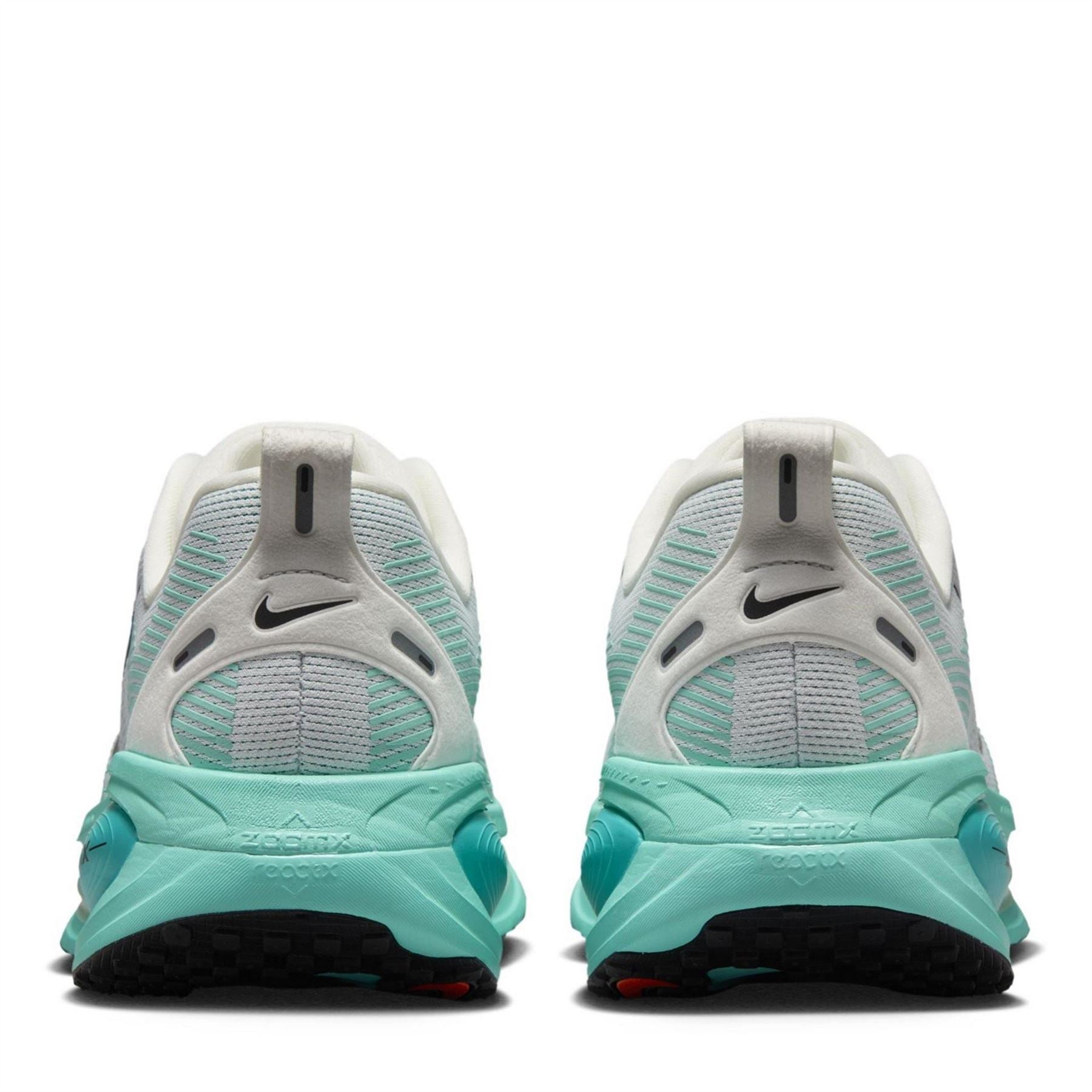 Nike Mens Vomero 18 Road Running Shoes