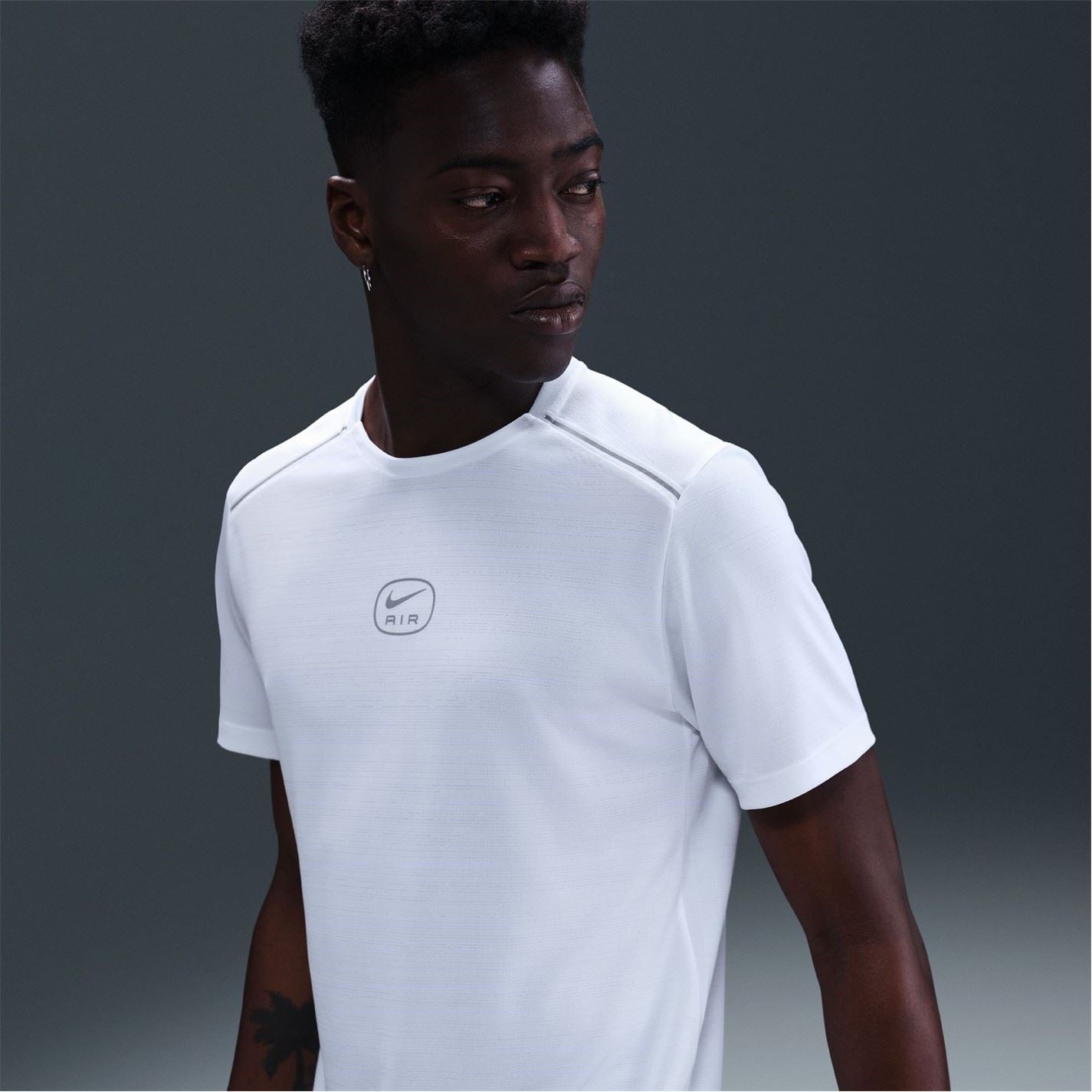 Nike Air Run Athletic Regular Fit T-Shirt