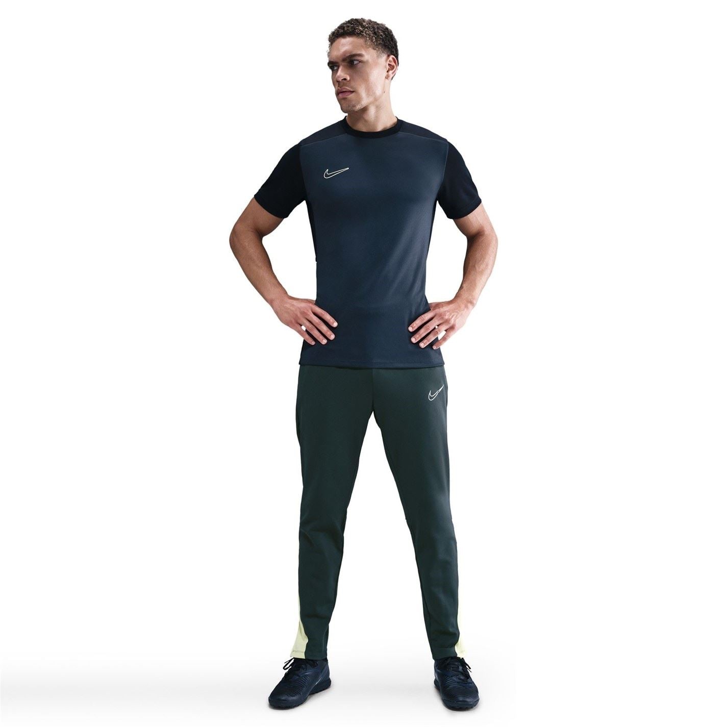 Nike Acad Solid Patterned Slim Track Pants
