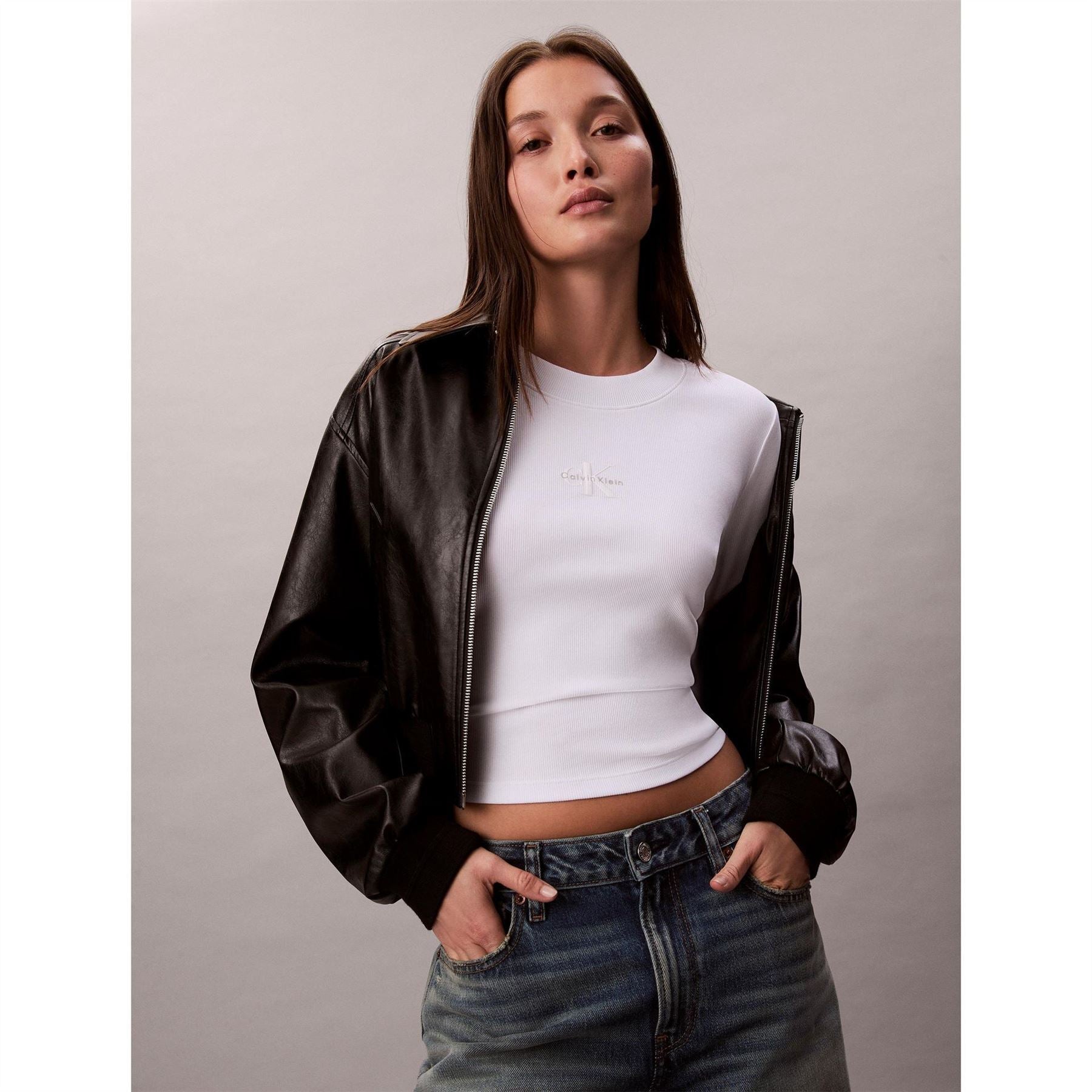 Calvin Klein Jeans Baby Cropped Slim Fit Long Sleeve Crew Neck T-Shirt