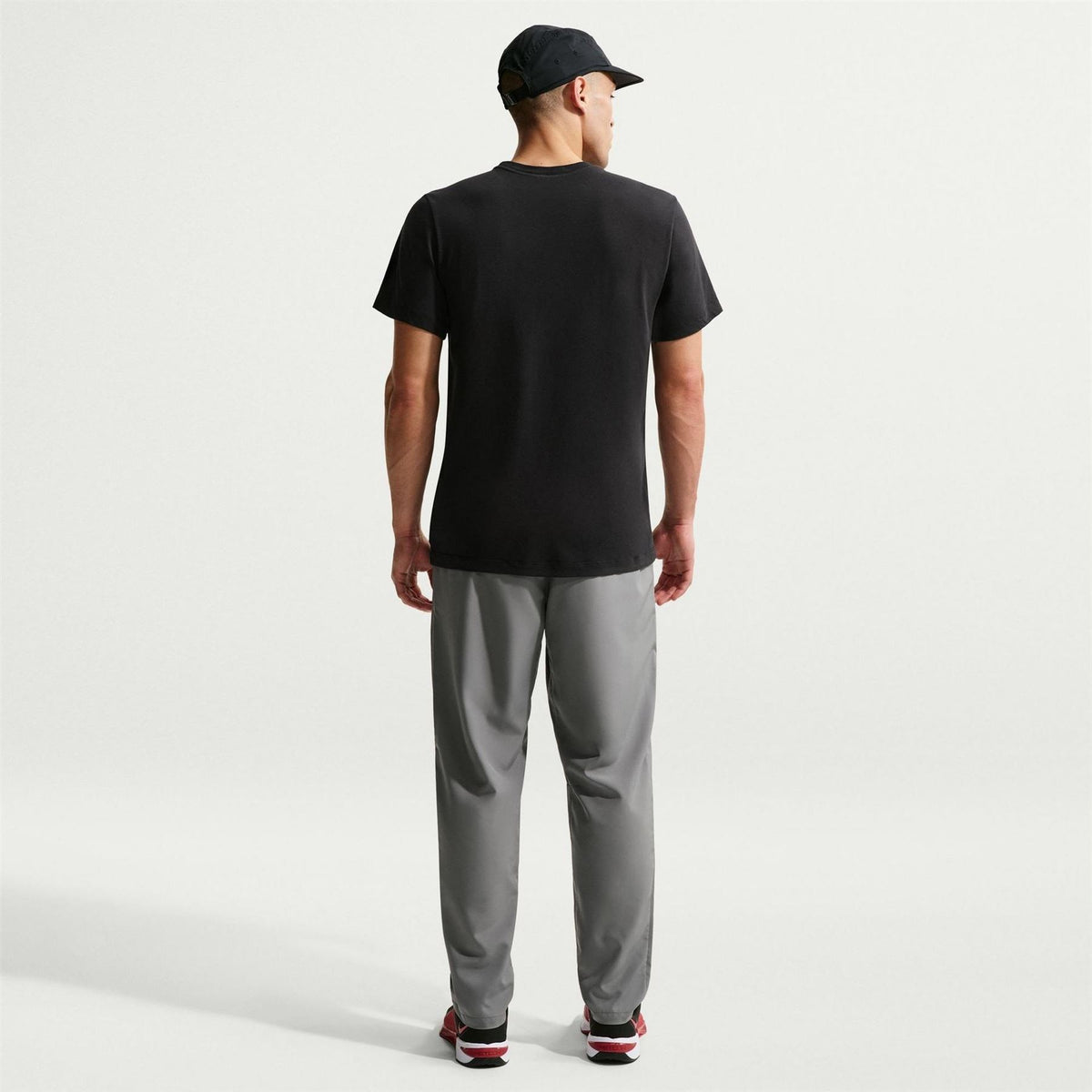 Nike Bold Logo Graphic Crew Neck Short Sleeve T-Shirt