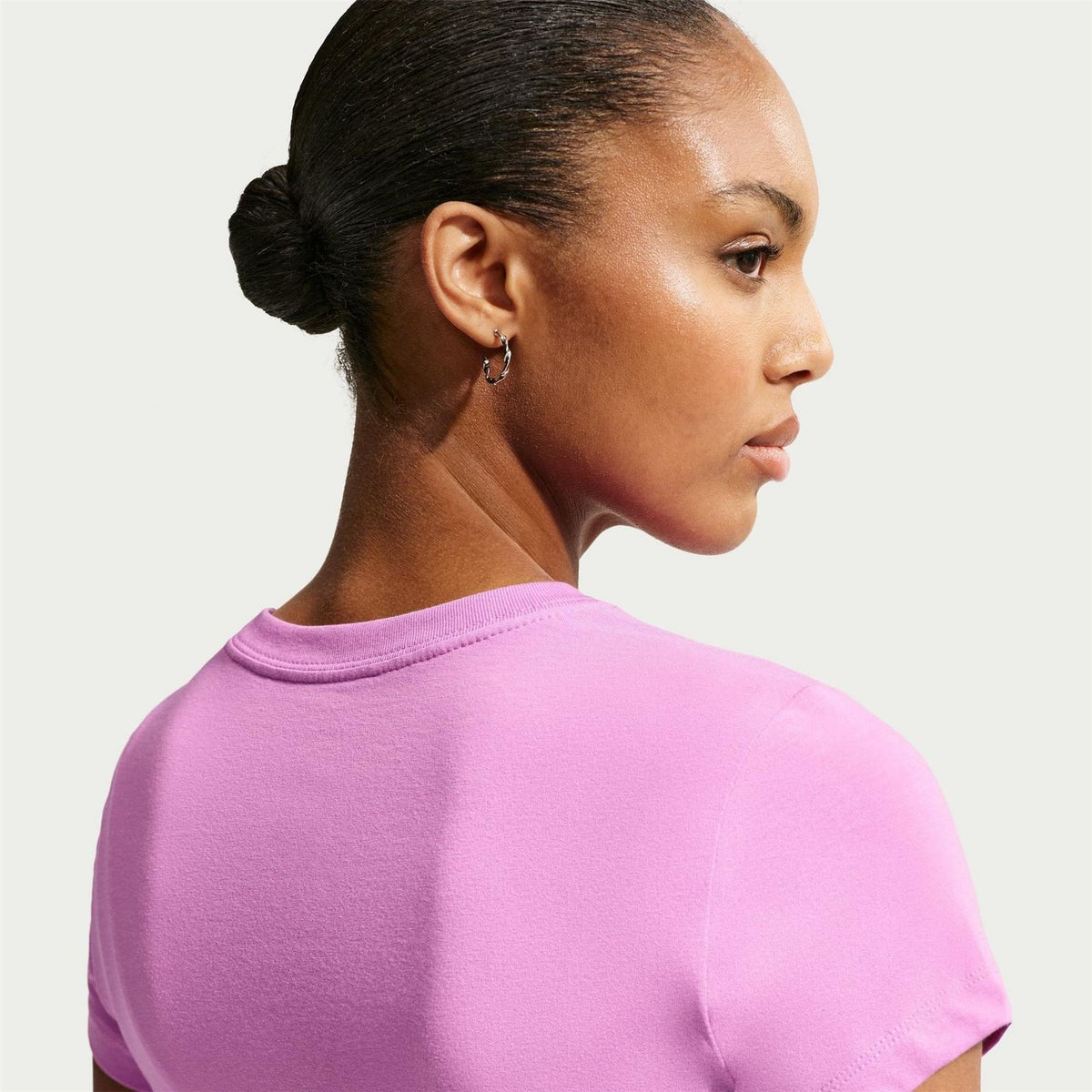 Nike Womens Sportswear Chill Knit T-Shirt