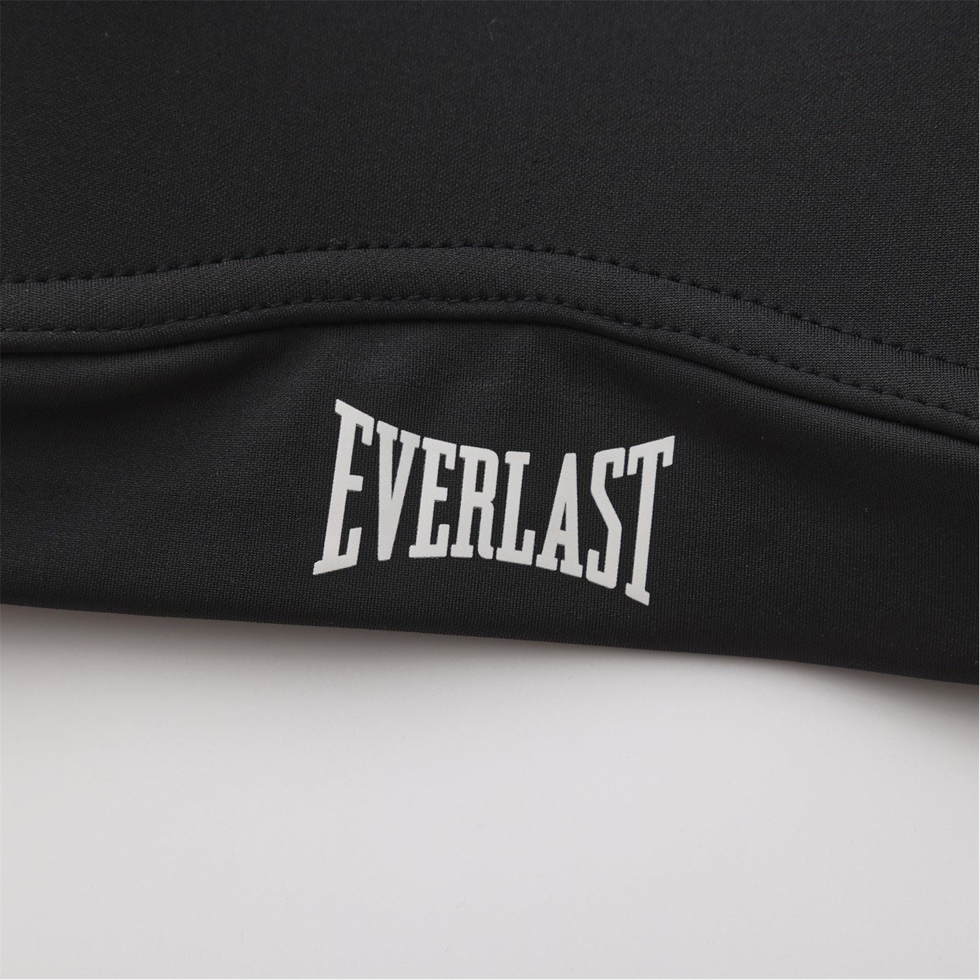 Everlast Cropped Scoop Neck Snug Fit Bra