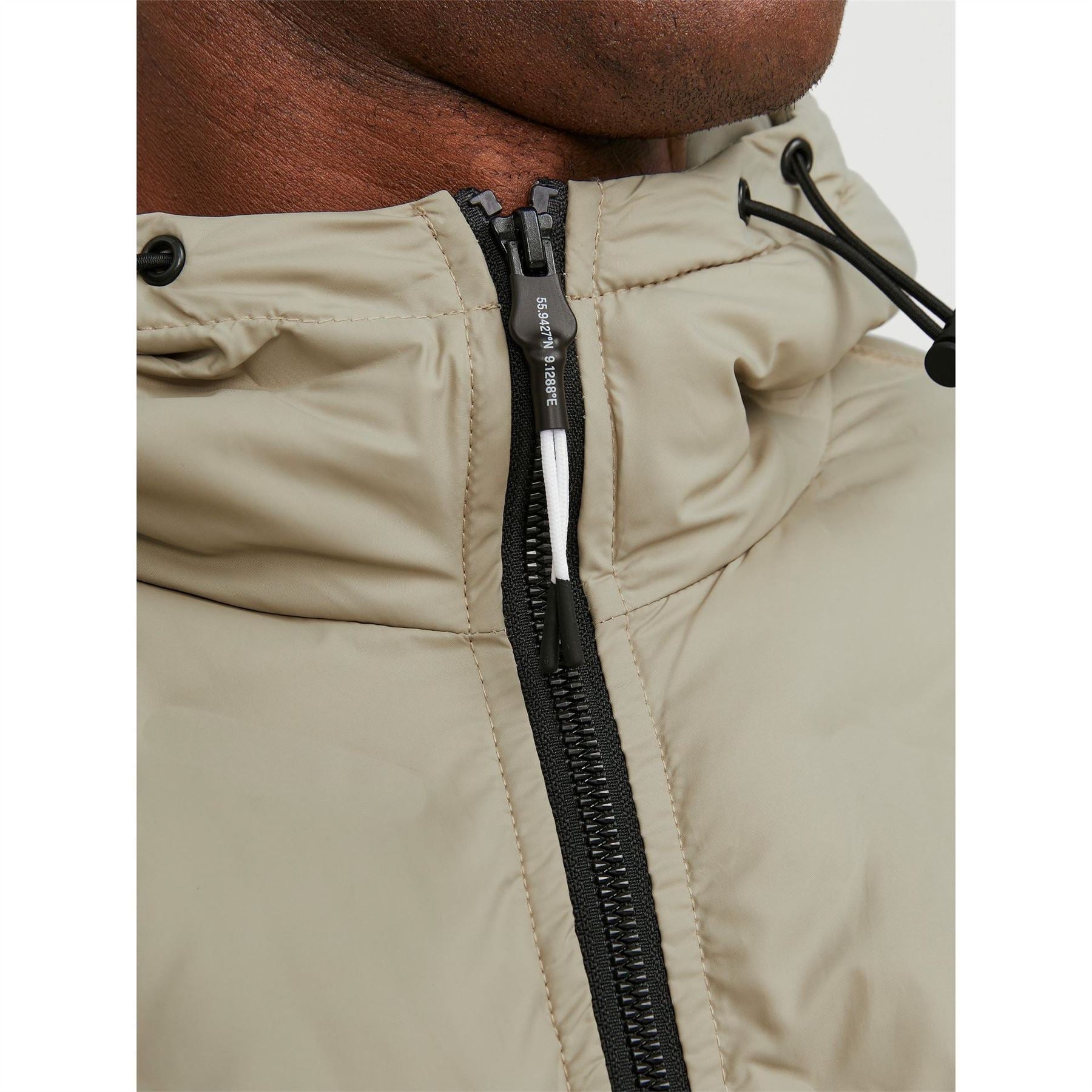 Jack and Jones Hooded Neck Solid Patterned Hybrid Jacket with Ribbed Cuff