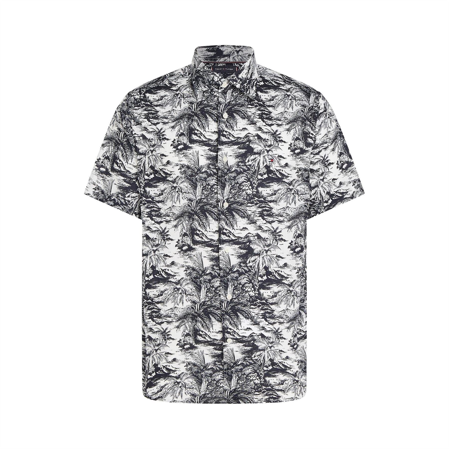 Tommy Hilfiger Vacation Print Regular Fit Short Sleeve Shirt