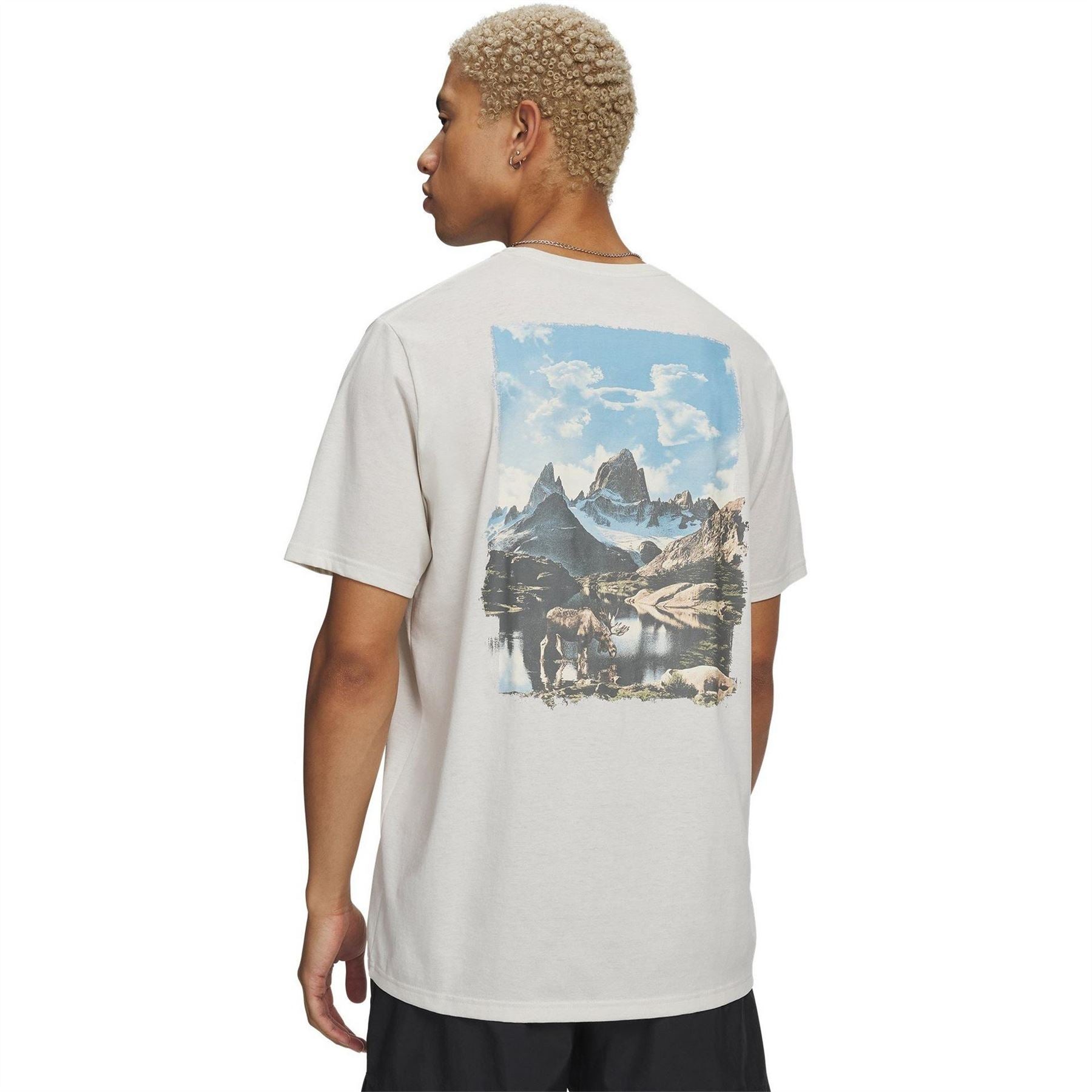 Under Armour Mountain Short Sleeve Performance T-Shirt