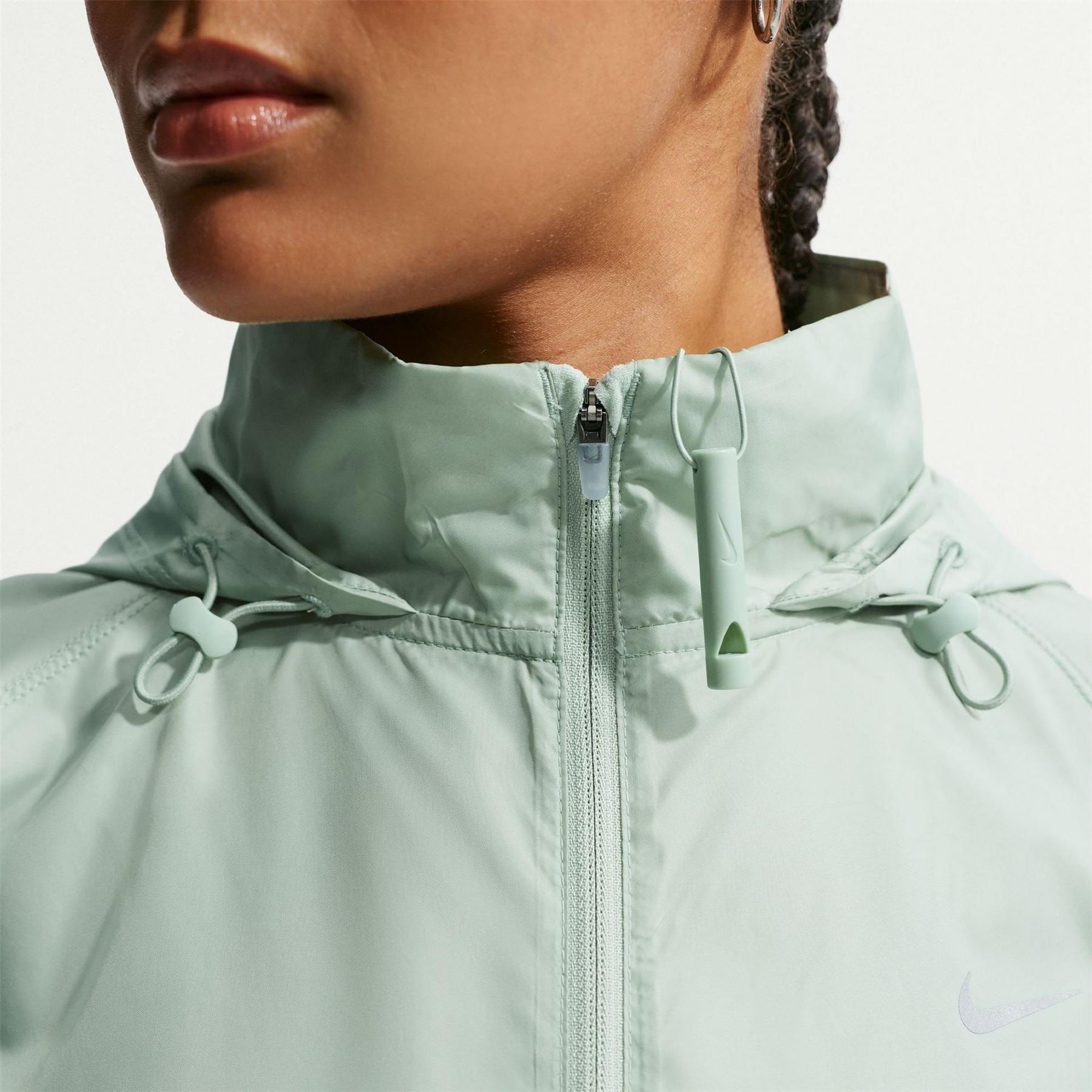 Nike Tempo Hooded Solid Patterned Windbreaker
