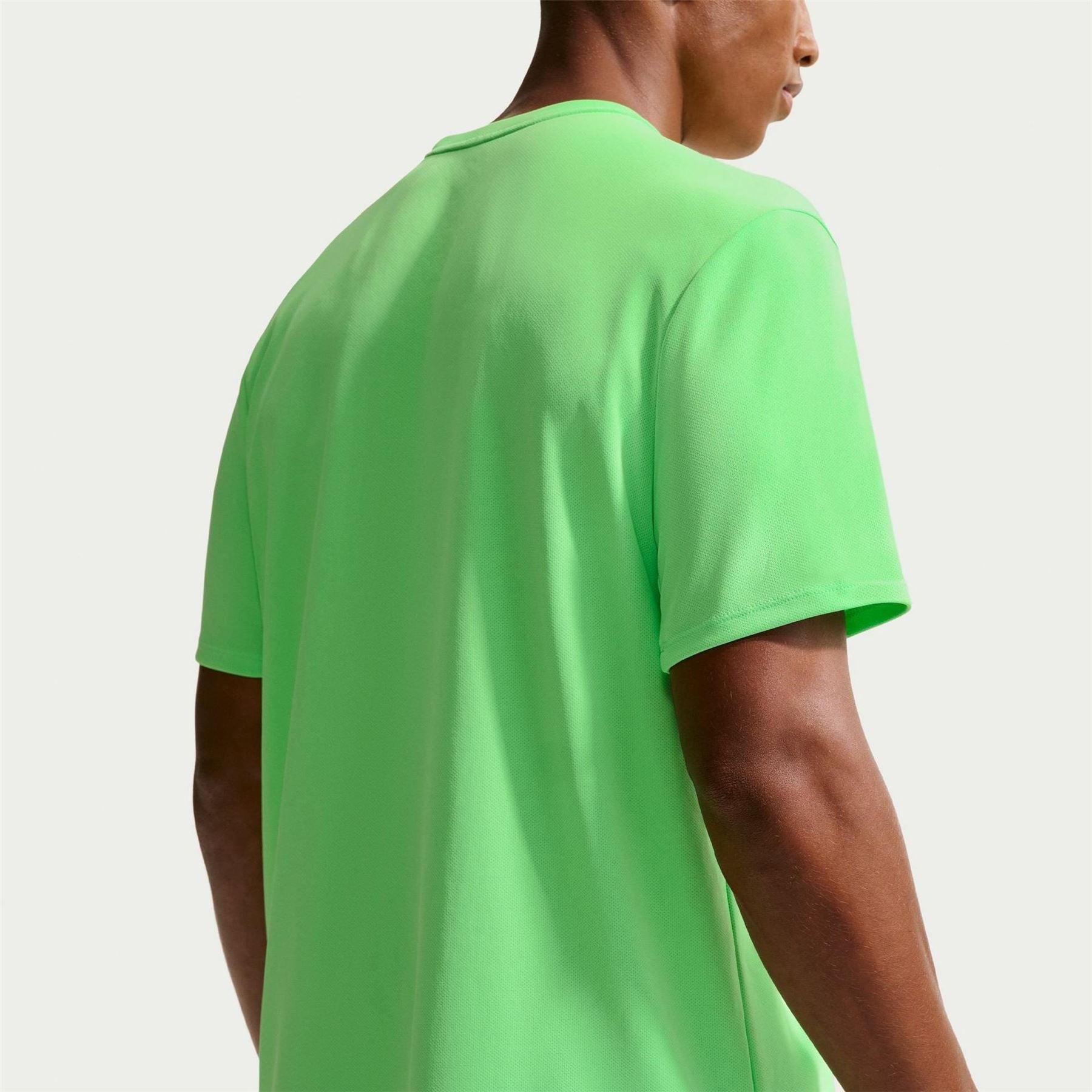 Nike Mens Drifit Miler Running Top