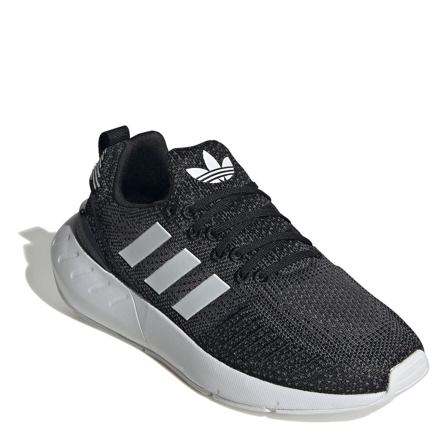 adidas Swift Run 22 Low Top Sneakers