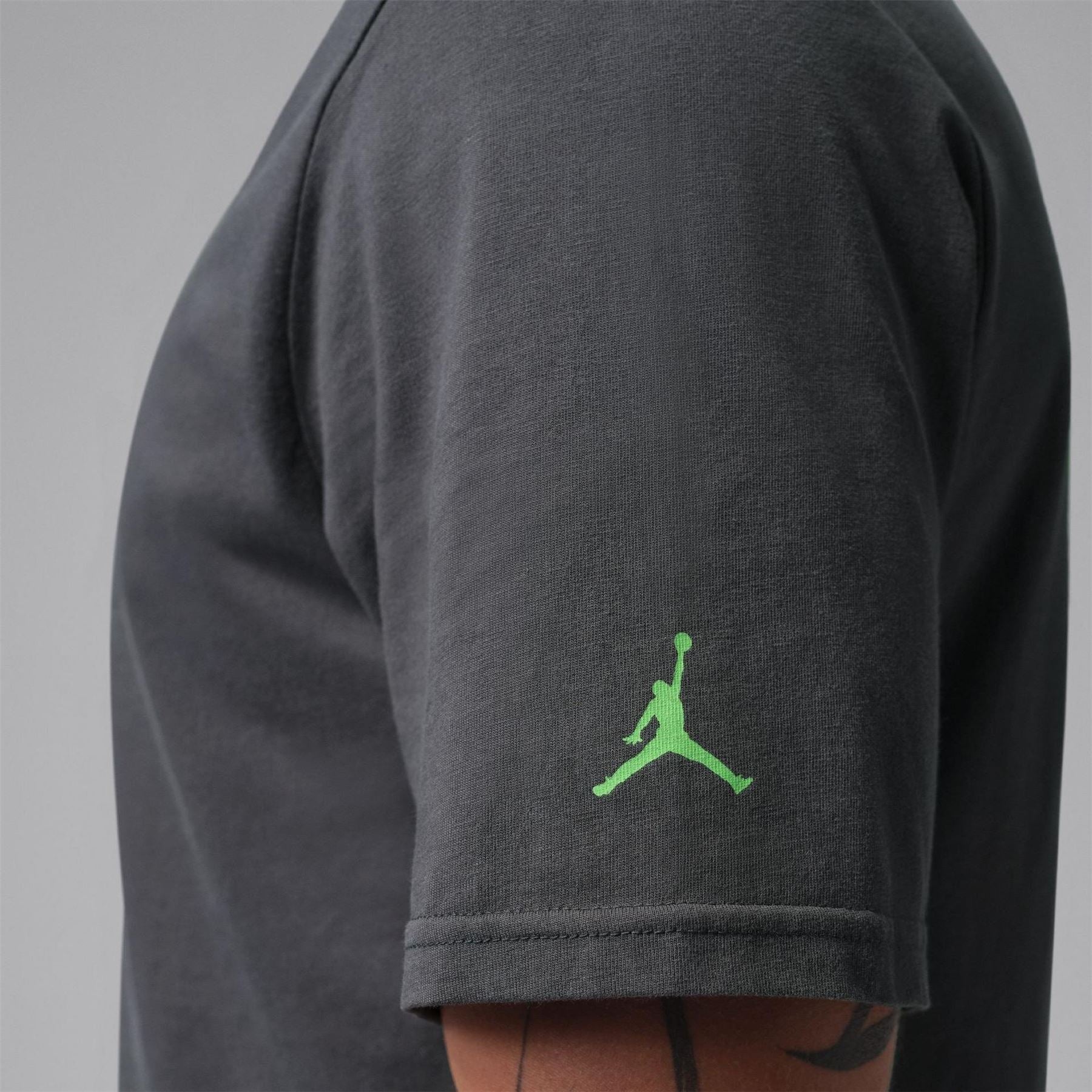 Air Jordan Luka Gfx Tee Sn62