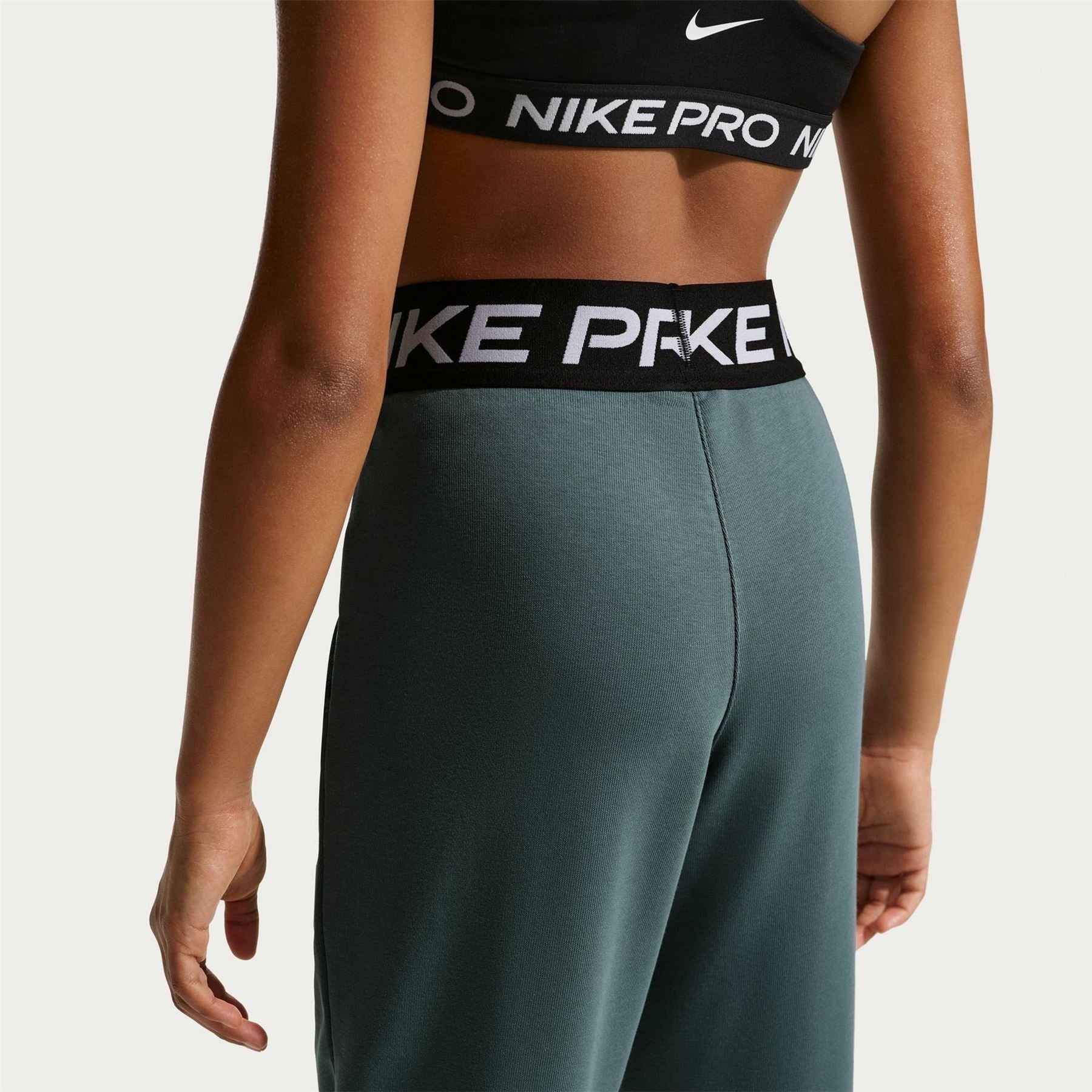 Nike Pro Fleece Solid Patterned Slim Joggers