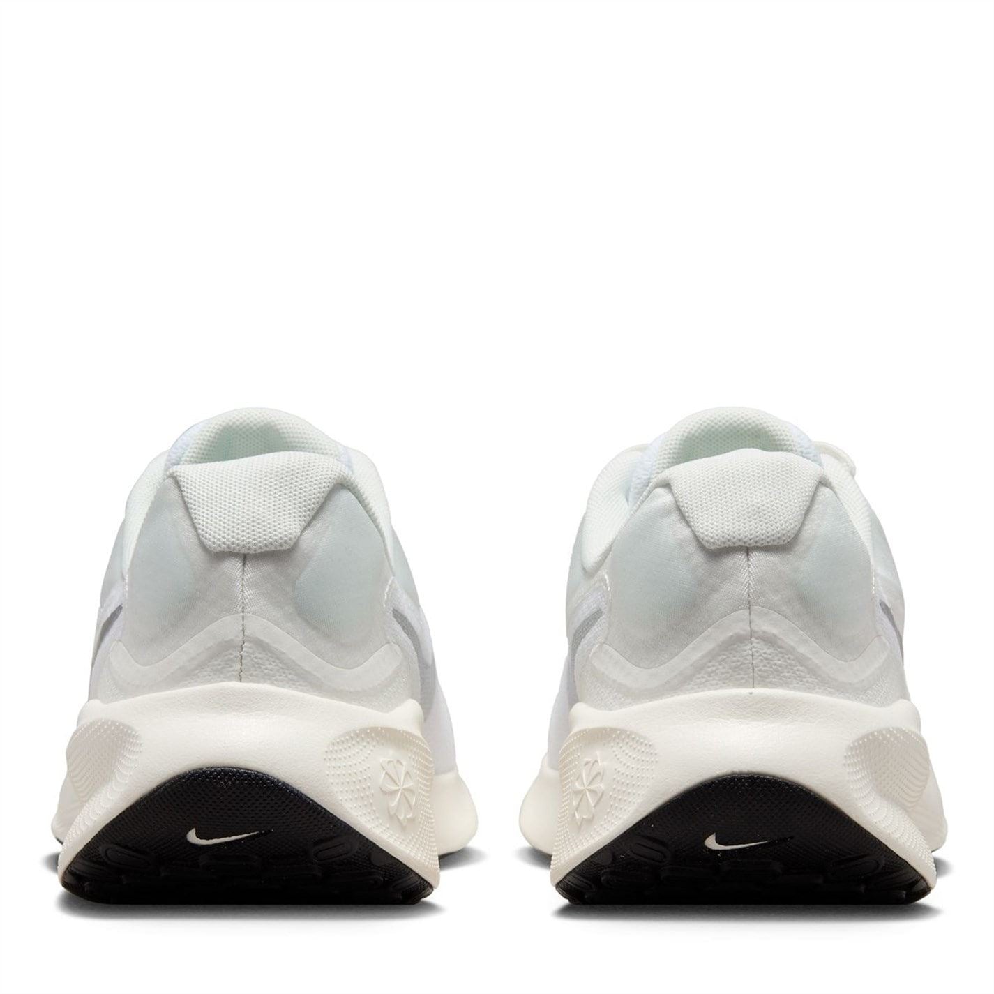 Nike Womens Revolution 7 Running Shoes