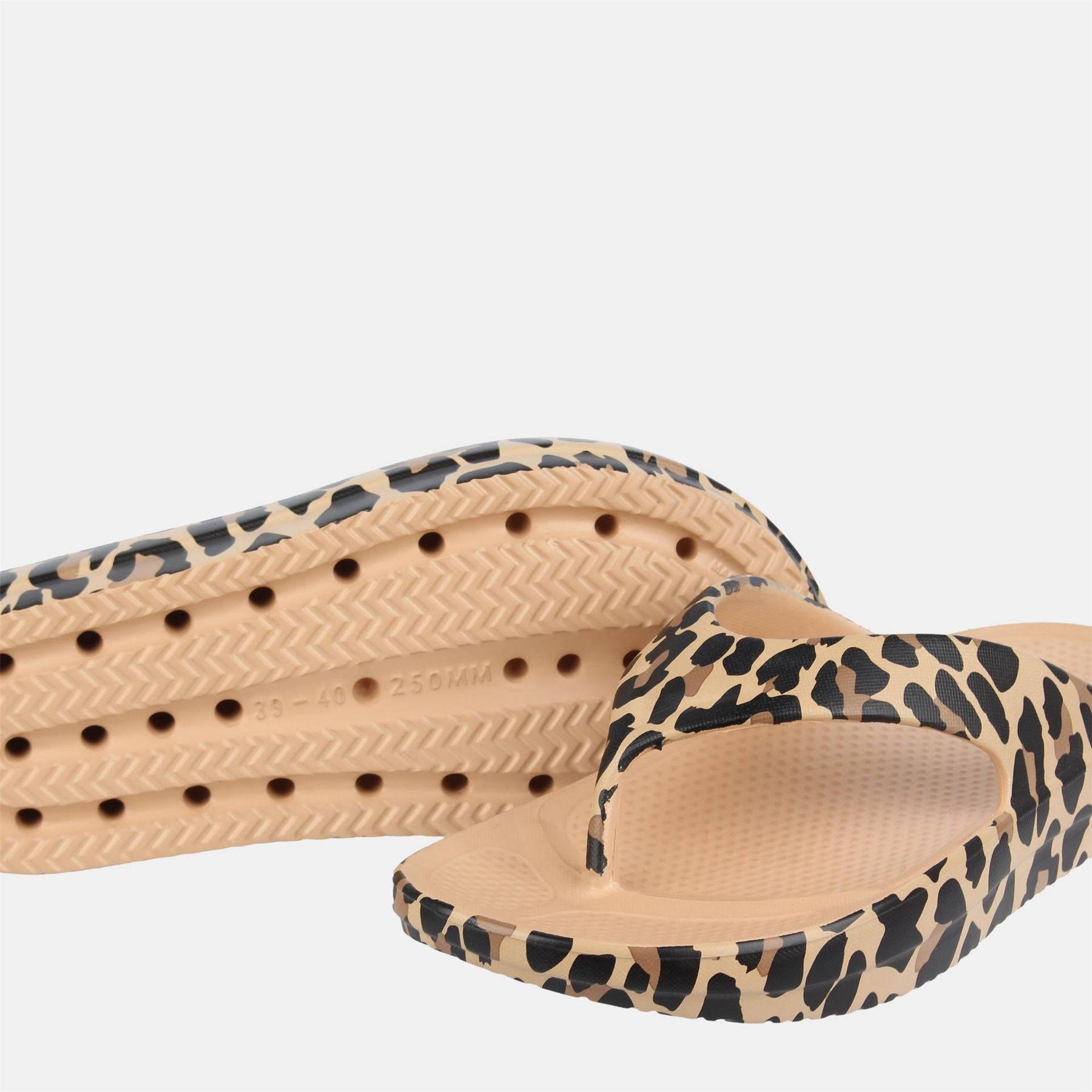 Hot Tuna Tuna Flip Flop Ld53
