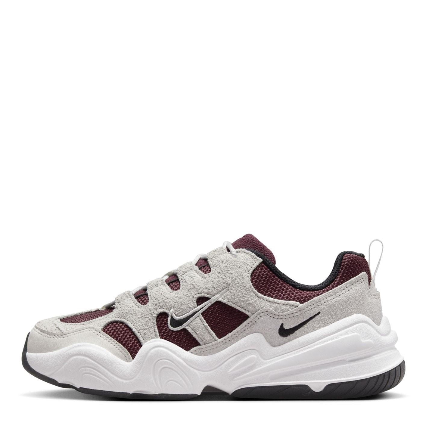 Nike Tech Hera Low Top Sneakers