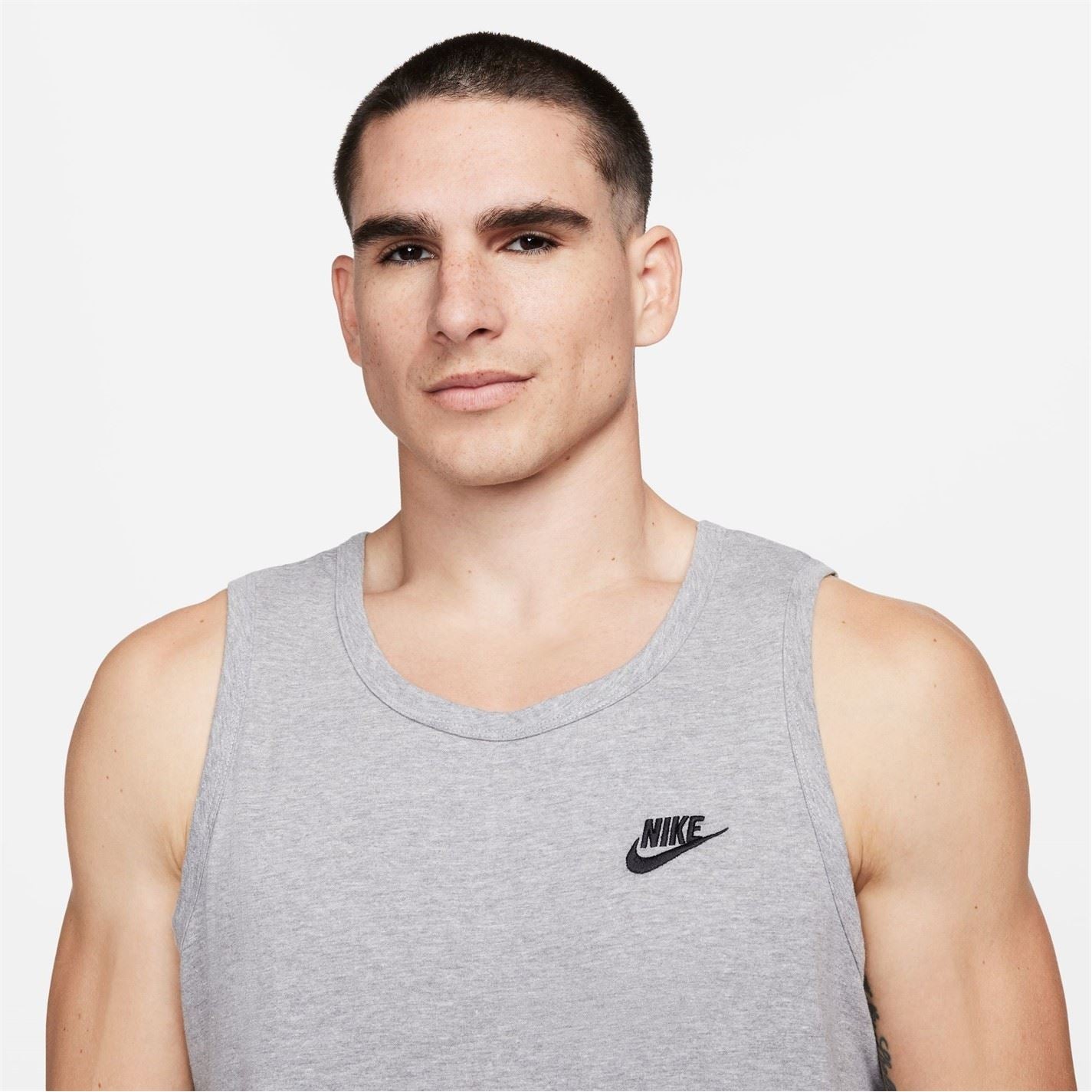 Nike Club Scoop Neck Regular Fit Tank