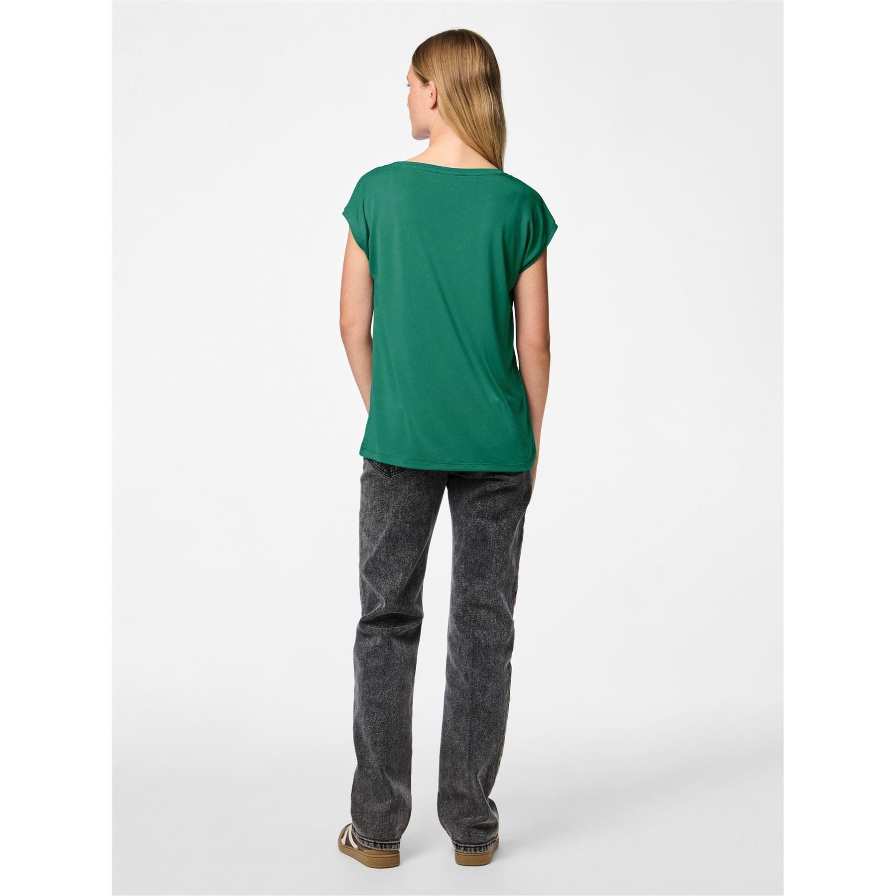 Pieces Regular Fit Knit V-Neck T-Shirt