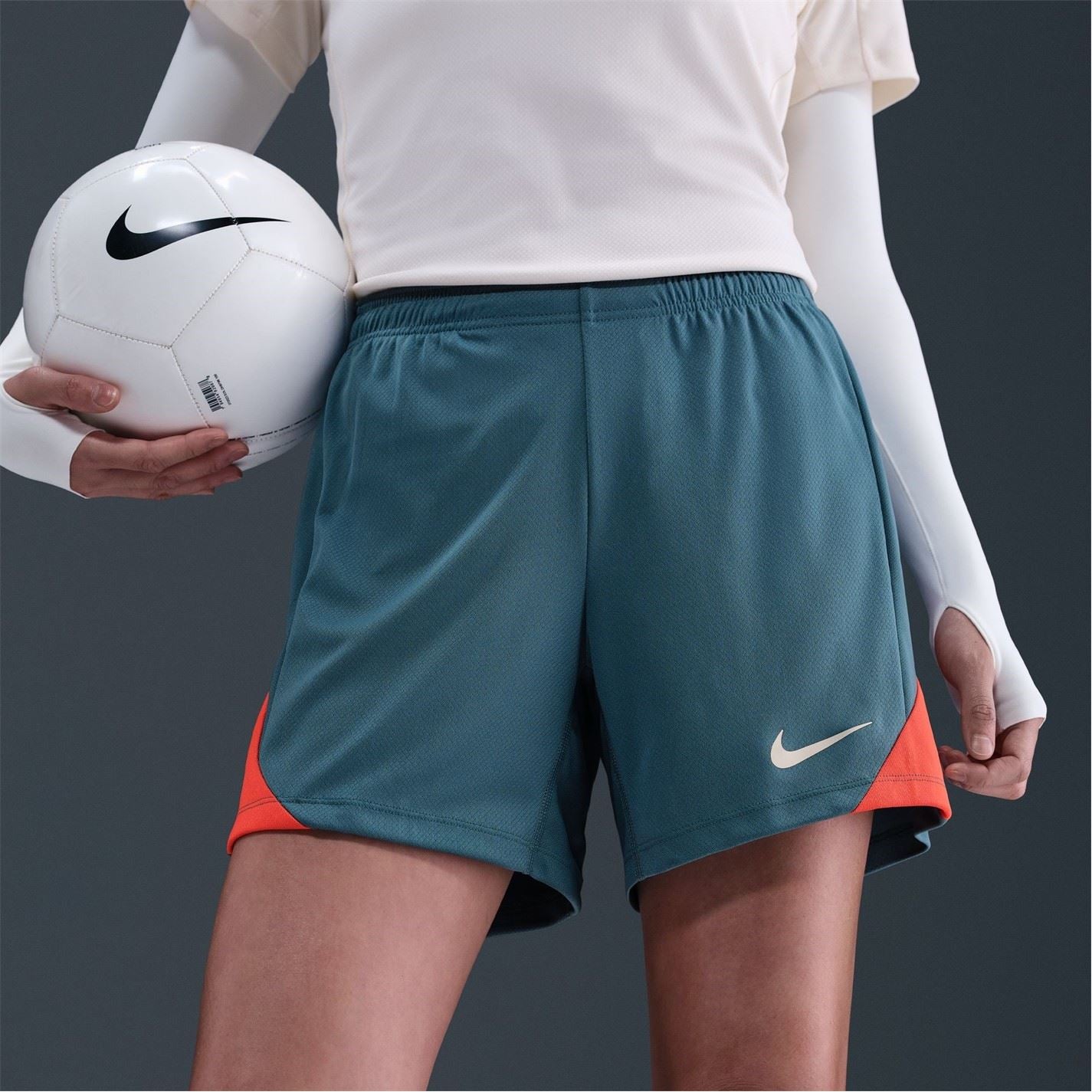 Nike Womens Strike Shorts