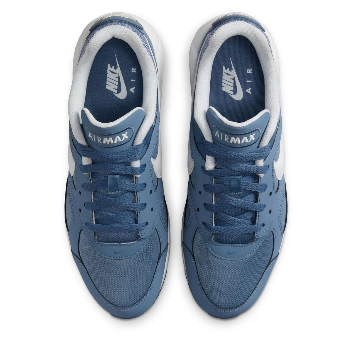 Nike Air Max Ivo Trainers