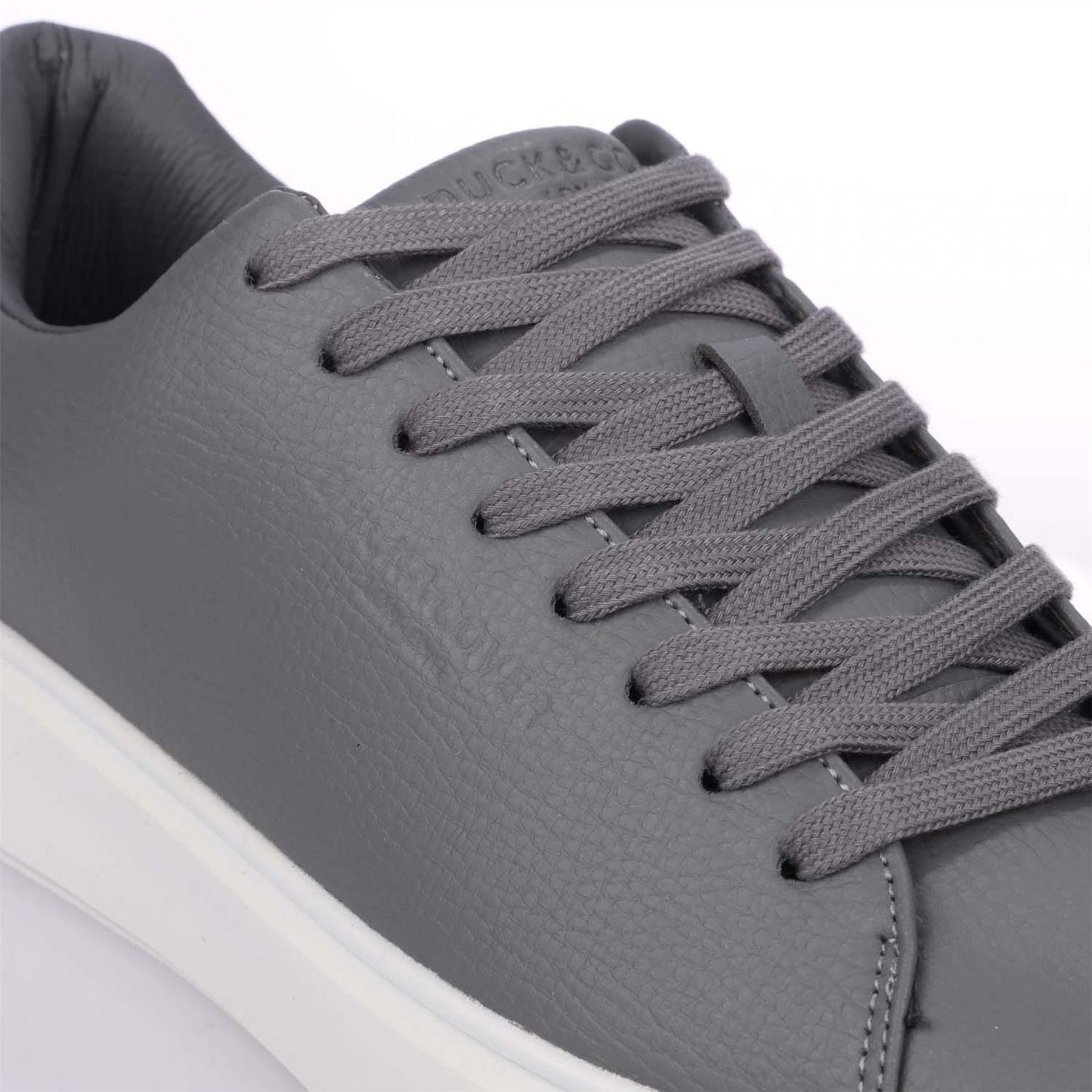 Duck and Cover Kremes Trainers