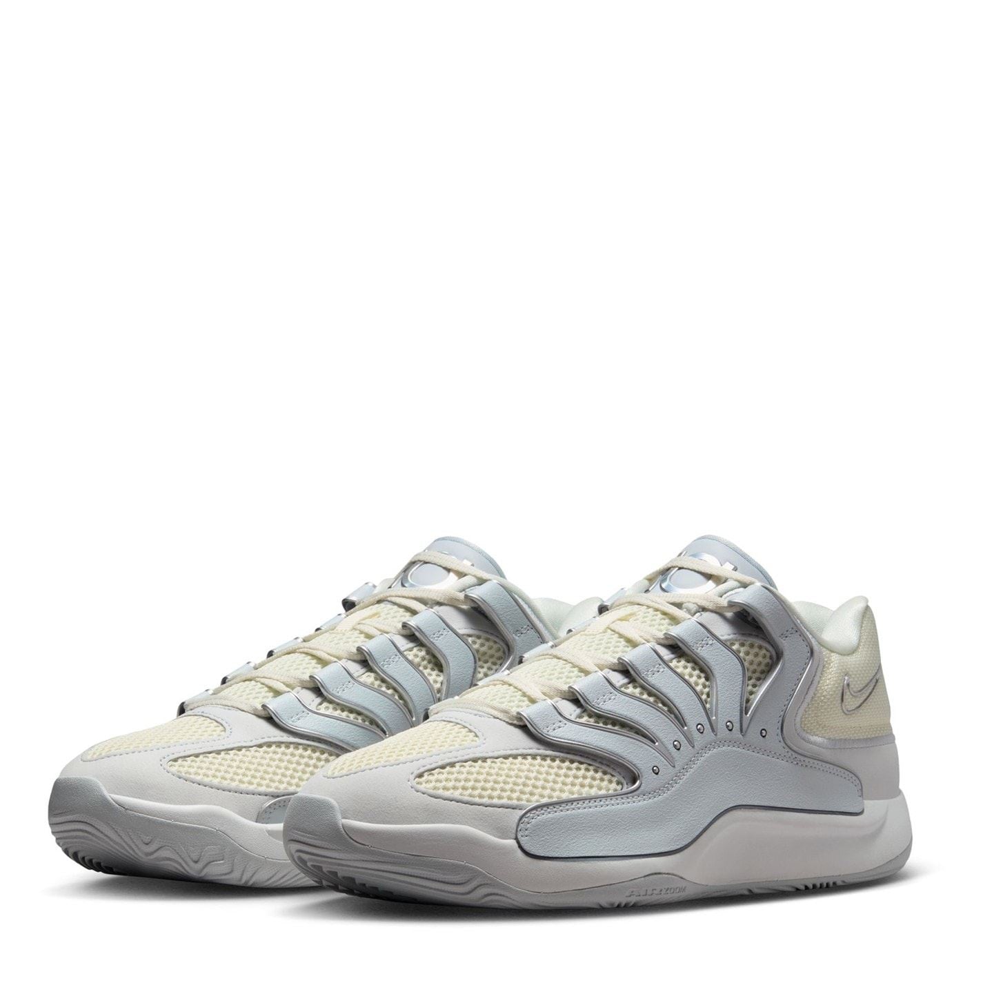 Nike Low Heel Round Toe Low Top Sneakers