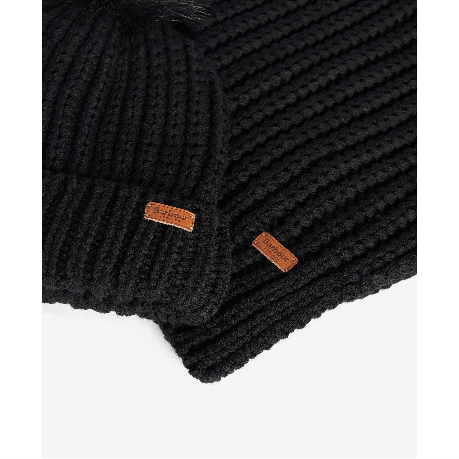 Barbour Beanie  And  Scarf Gift Set