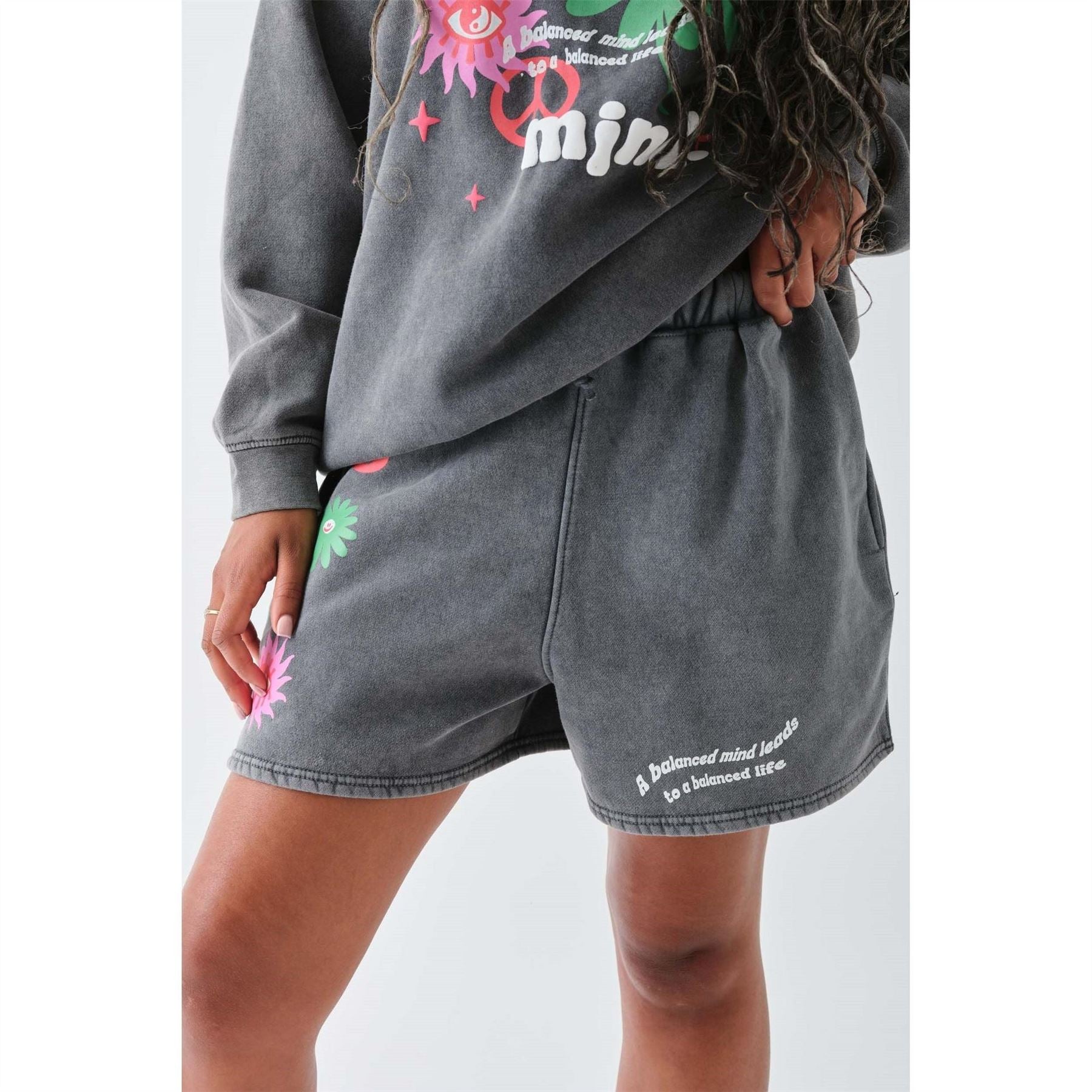 Daisy Street Puff Print Fleece Jogger Shorts