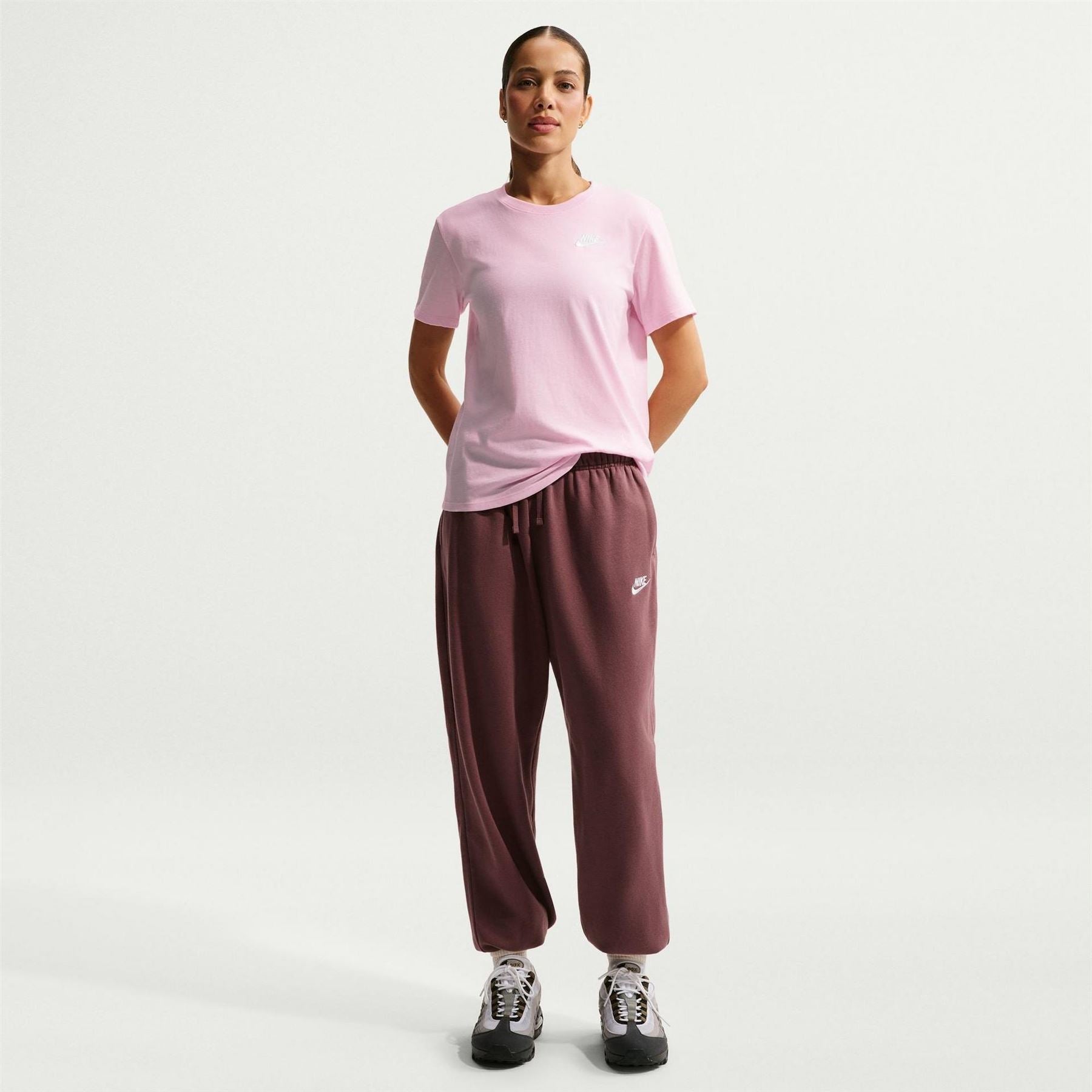 Nike Womens Sportswear Club T-Shirt