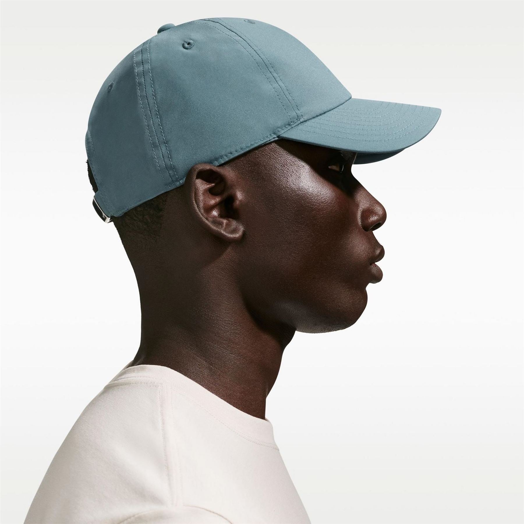 Nike Metal Swoosh Cap