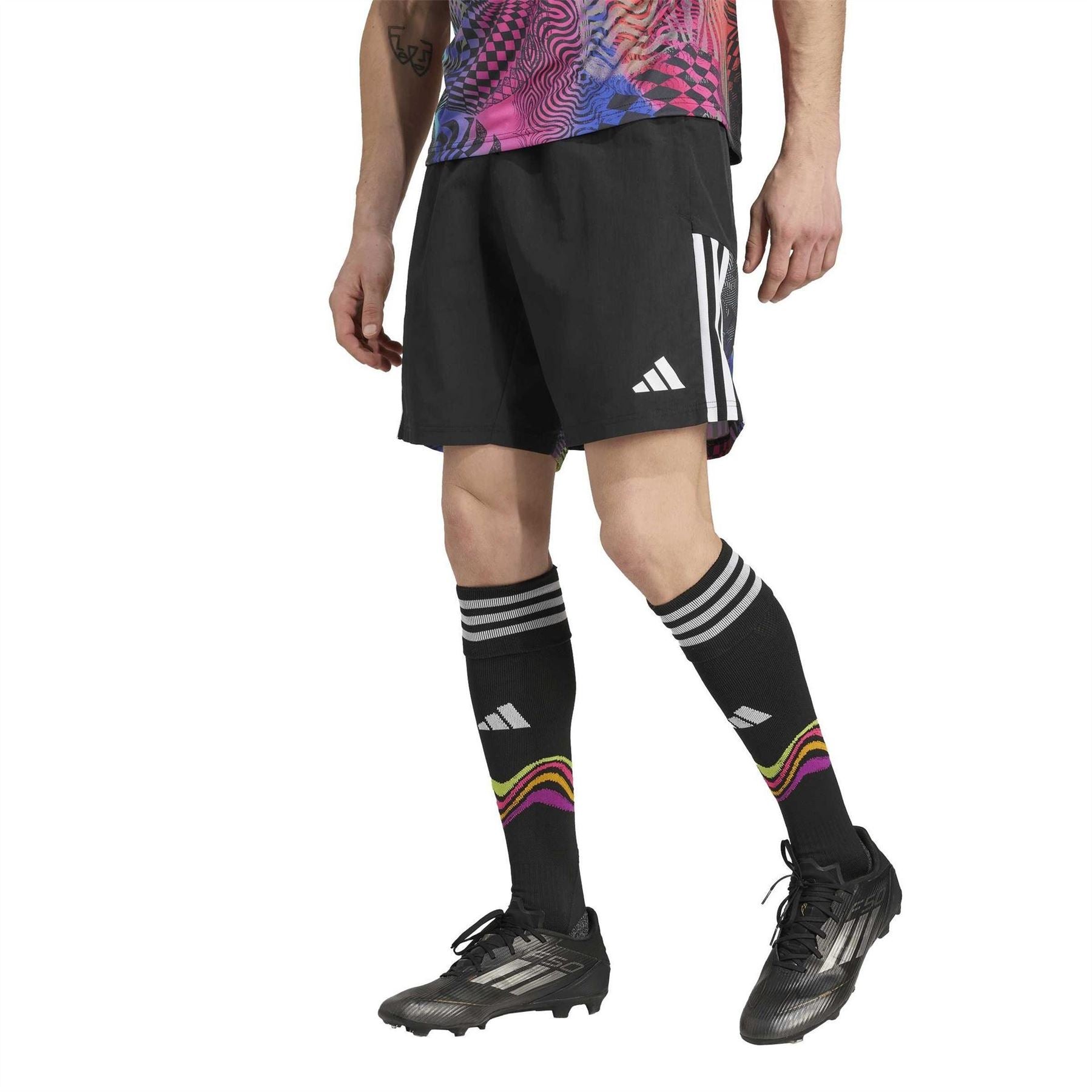 adidas Pride Sho M