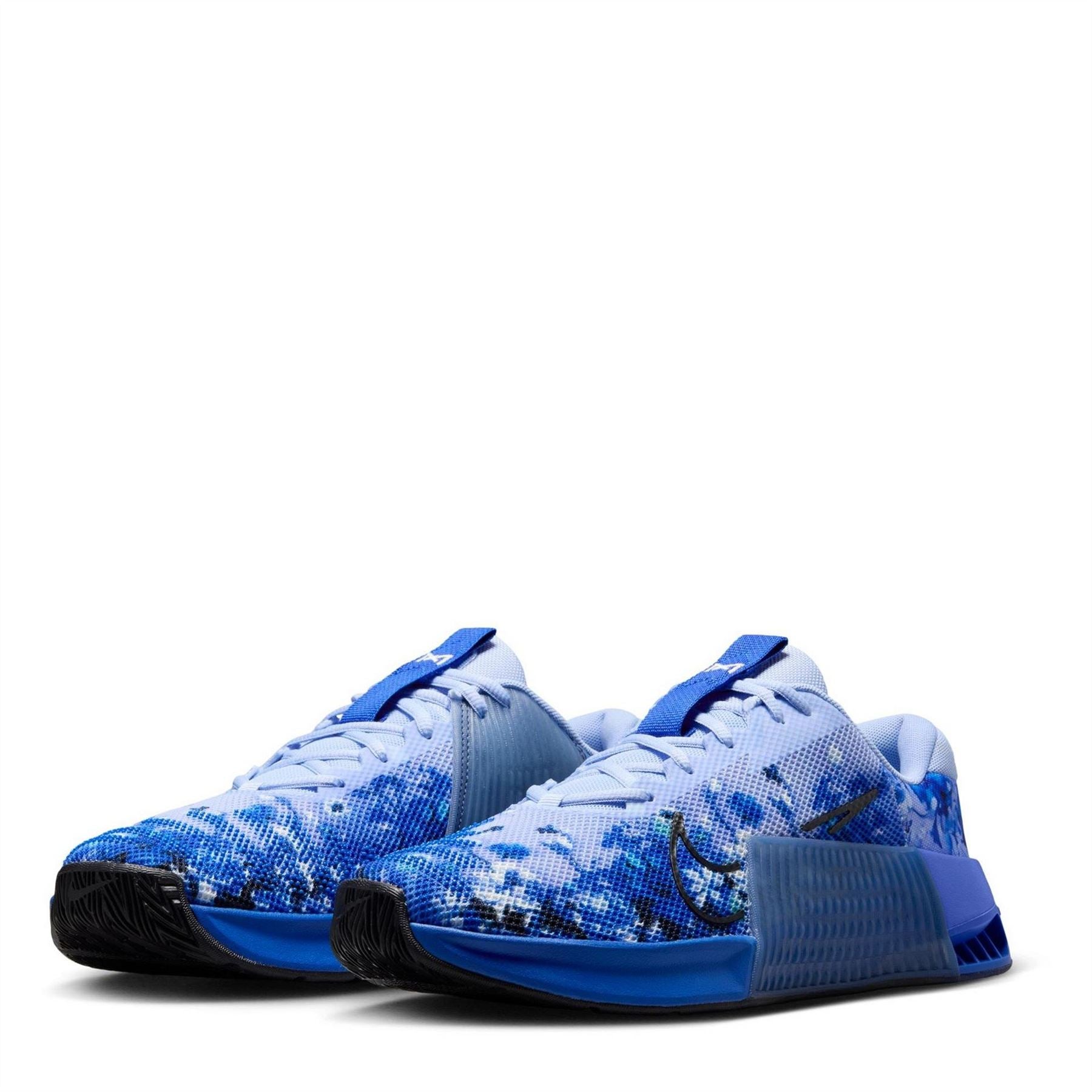 Nike Metcon Amp  Floral Low Top Sneakers