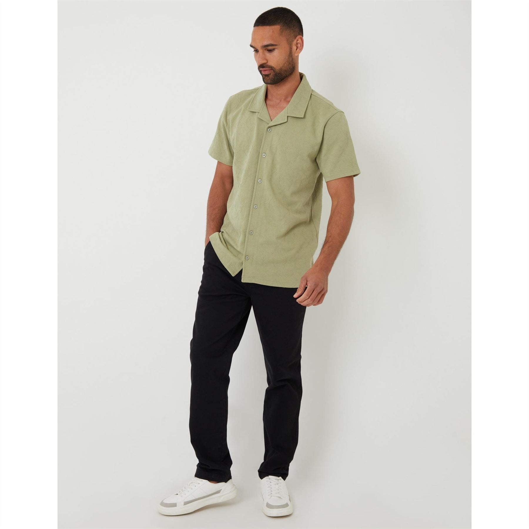 Threadbare Darvel Collared Neck Short Sleeve Shirt