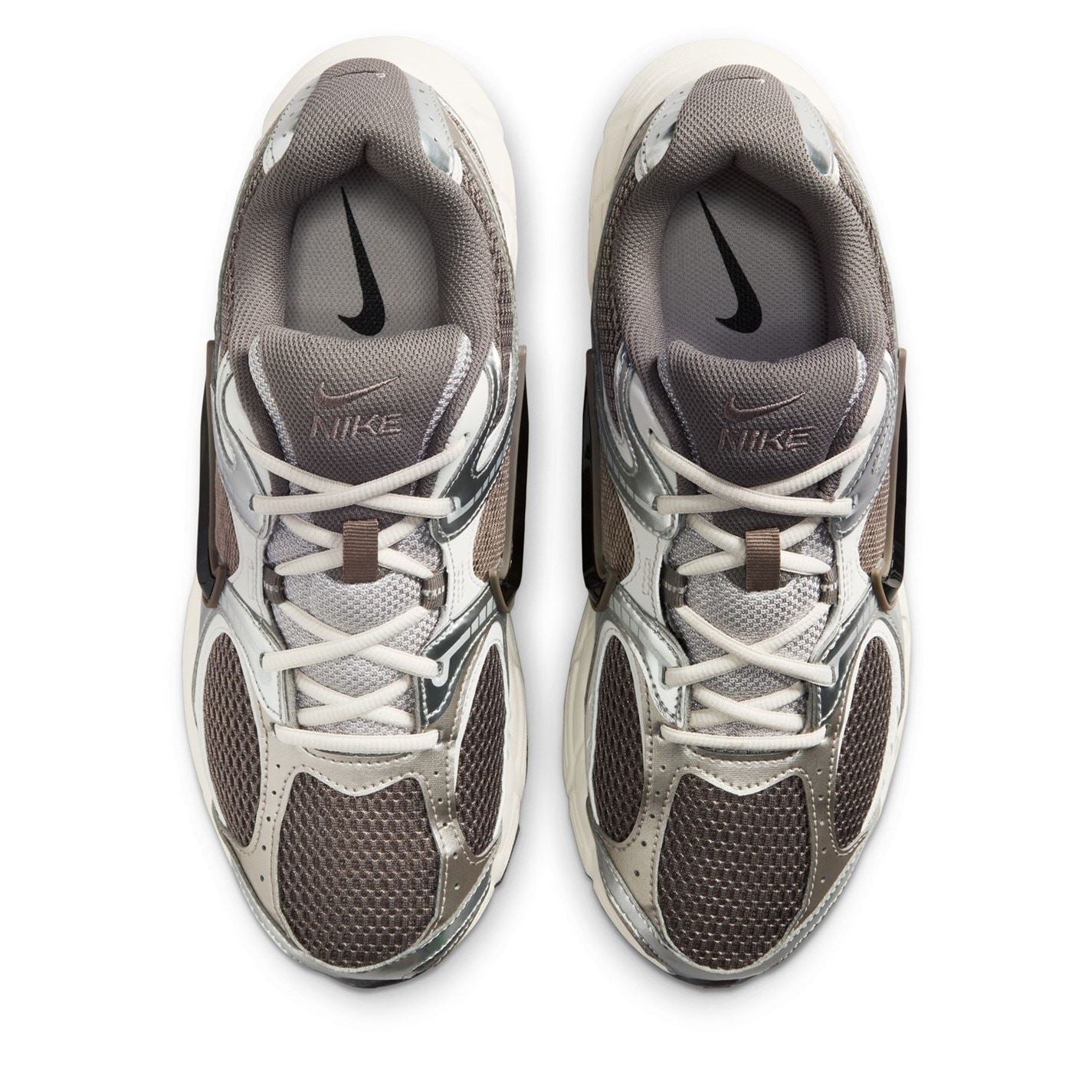 Nike Vomero 5 Running Flat Heel Trainers