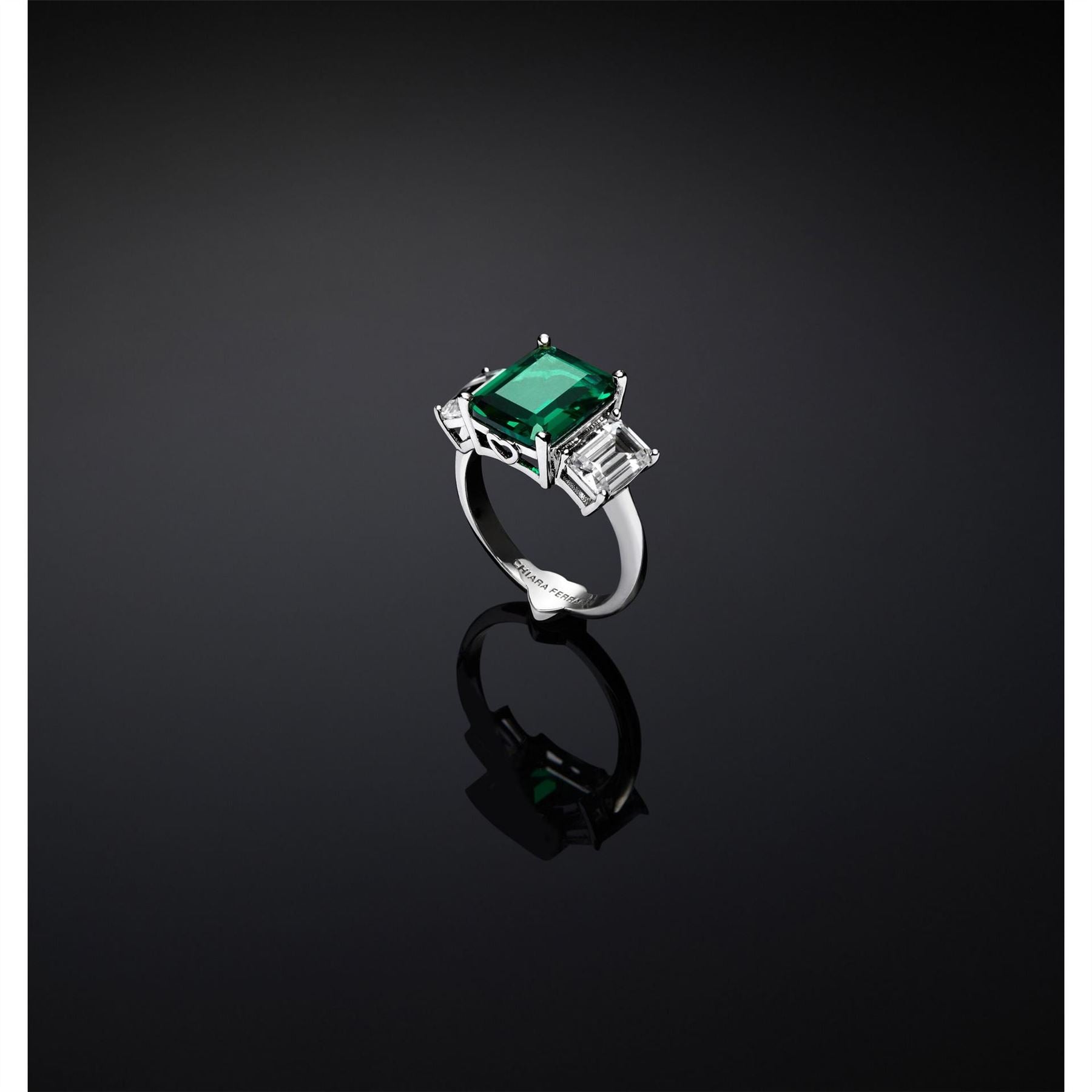 Chiara Ferragni Square Shaped Emerald Band Ring