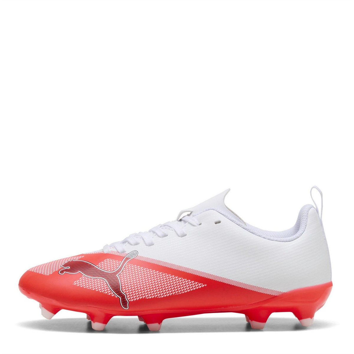 Puma Ultra 7.4 Low Top Firm Ground Sneakers