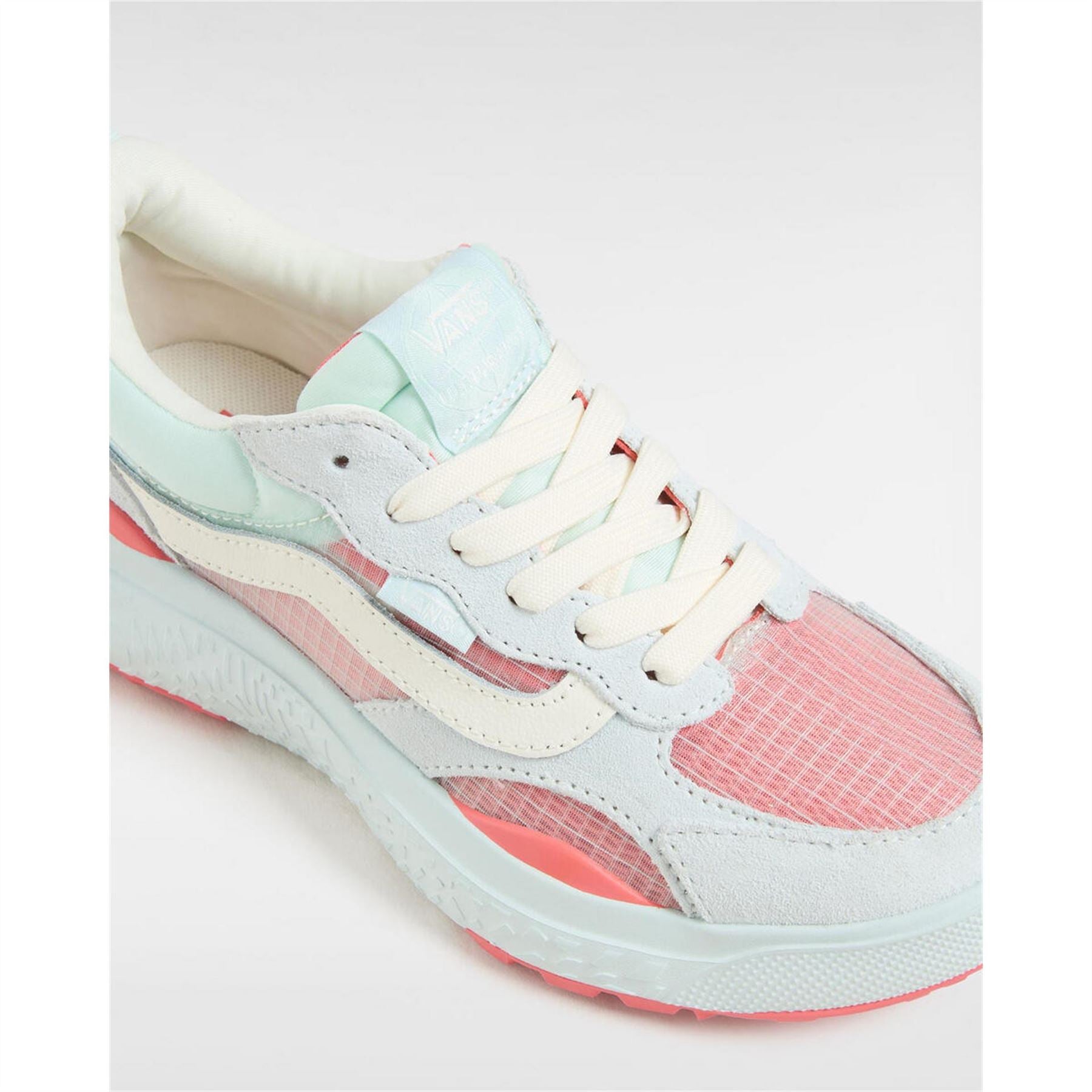 Vans Ultrarange Neo VR3 Graphic Print Lace-Up Trainers