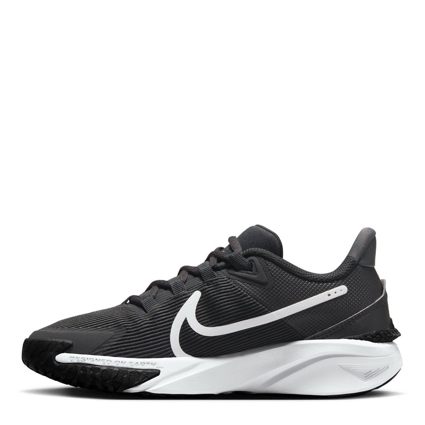 Nike Star Runner 4 NN Low Top Running Sneakers