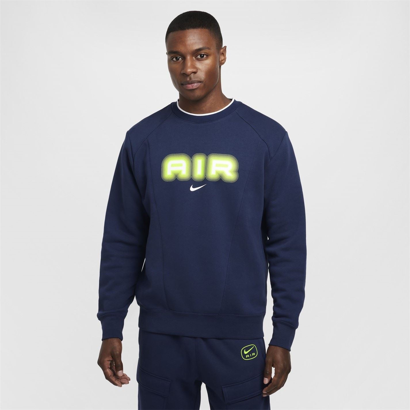 Nike Crew Neck Relaxed Fit Long Sleeve Sweatshirt