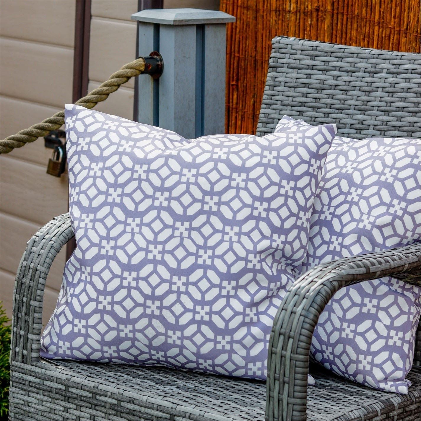 Streetwize Of Filled Outdoor Cushions
