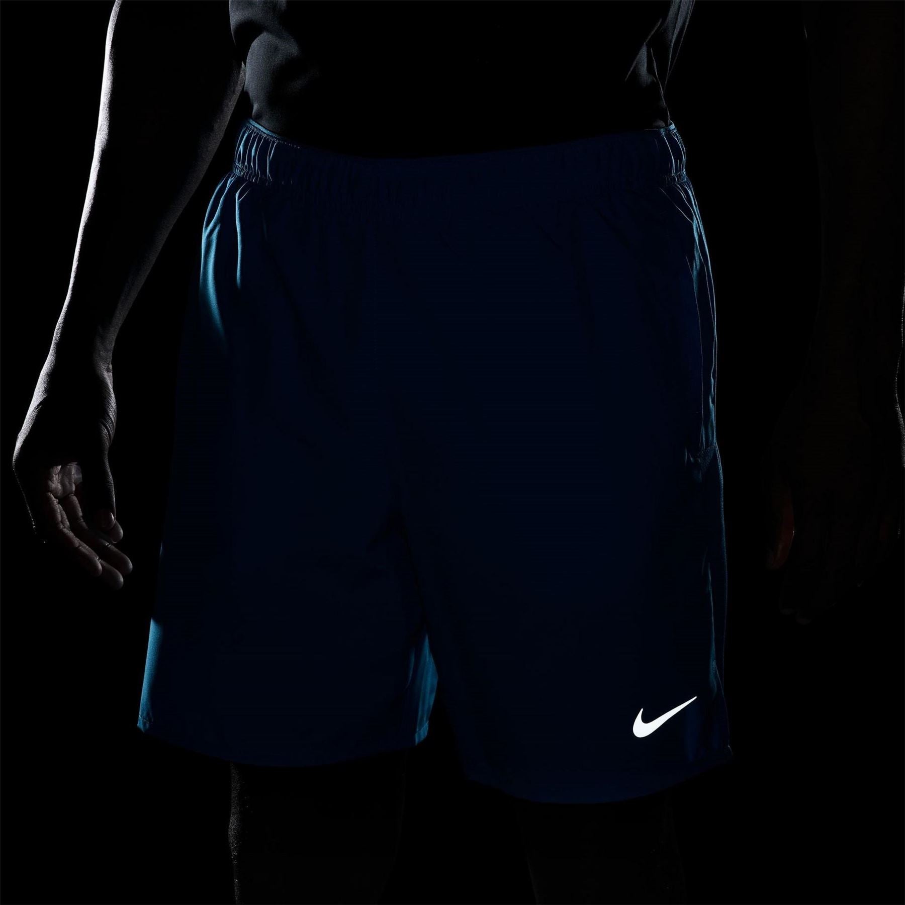 Nike Mens 7in Challenge Shorts