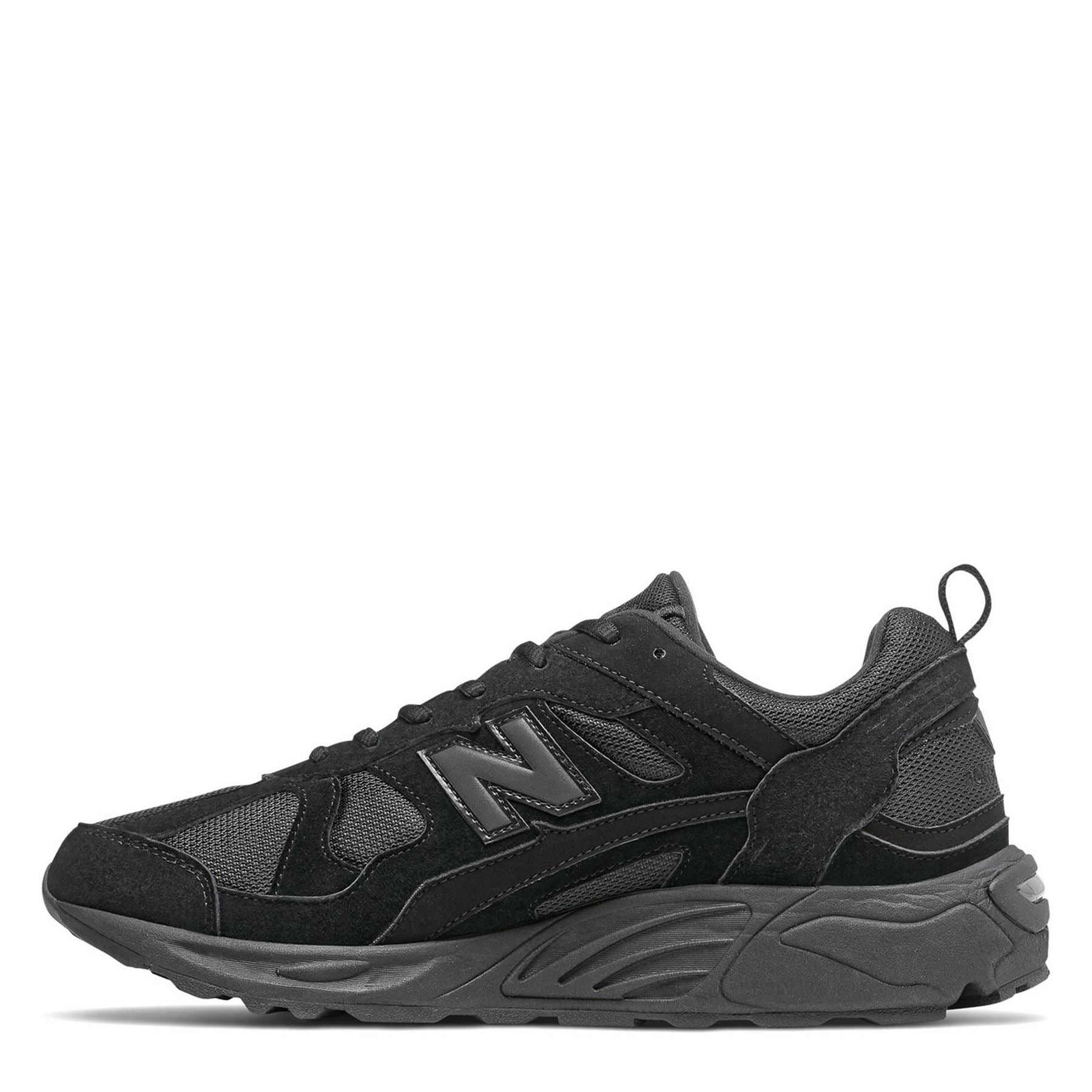 New Balance Low Top Round Toe Flat Heel Sneakers