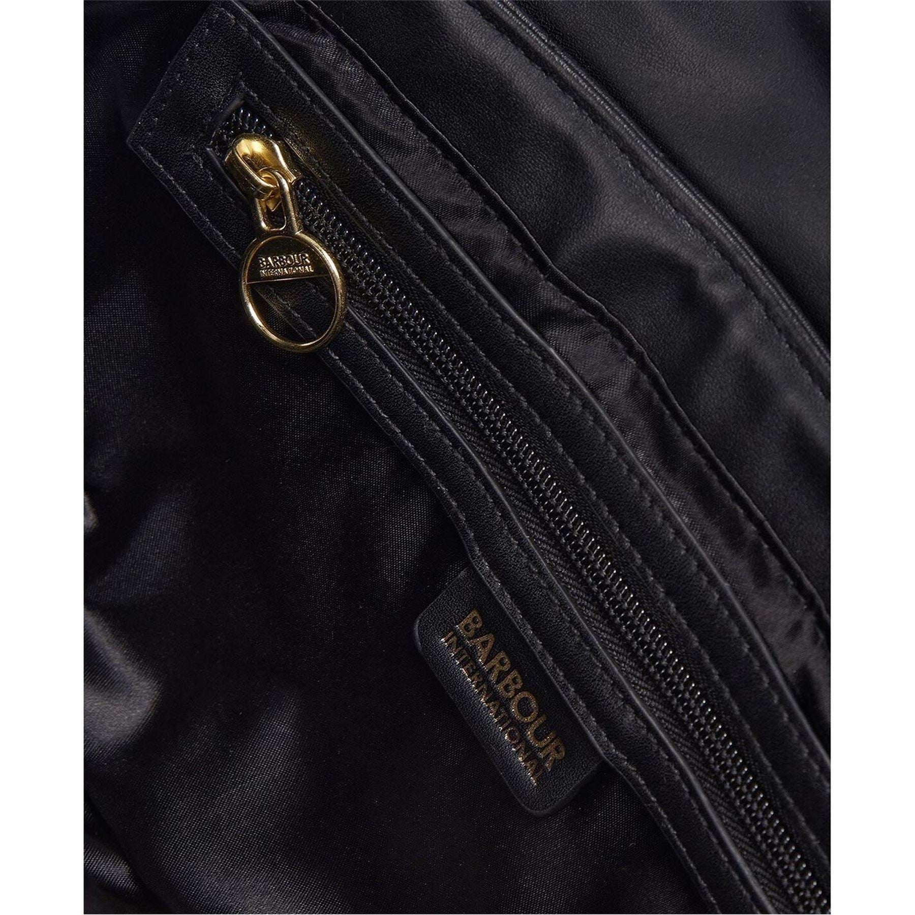 Barbour International Quilted Leather Crossbodyody Bag