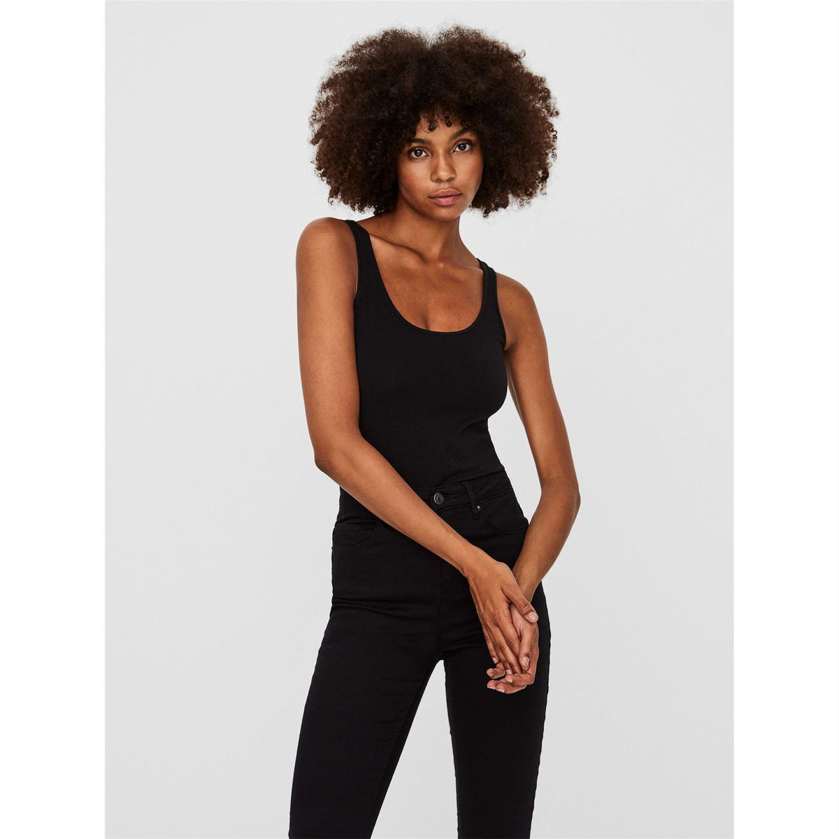 Vero Moda Scoop Neck Slim Fit Tank Top