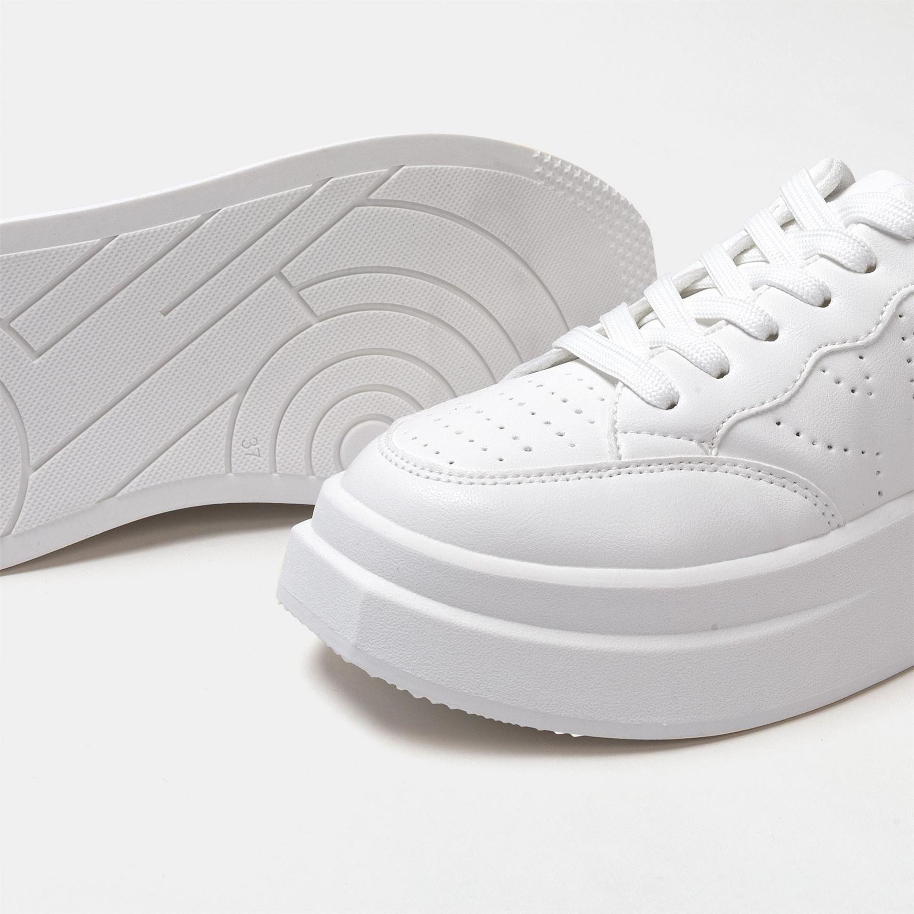 Kappa Ari Trainers