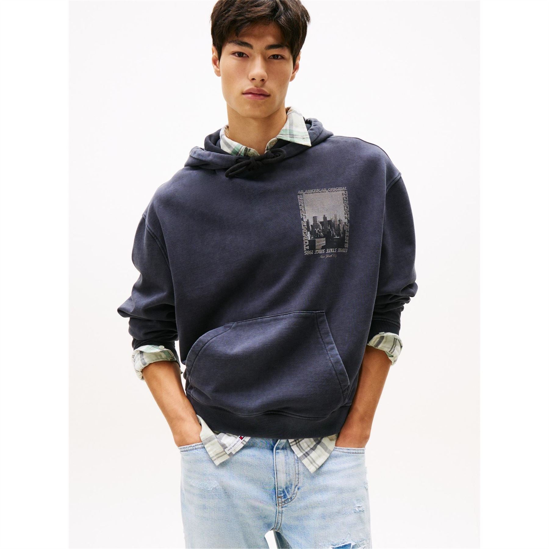 Tommy Jeans Graphic Hooded Neck Drop Shoulder Sweatshirt