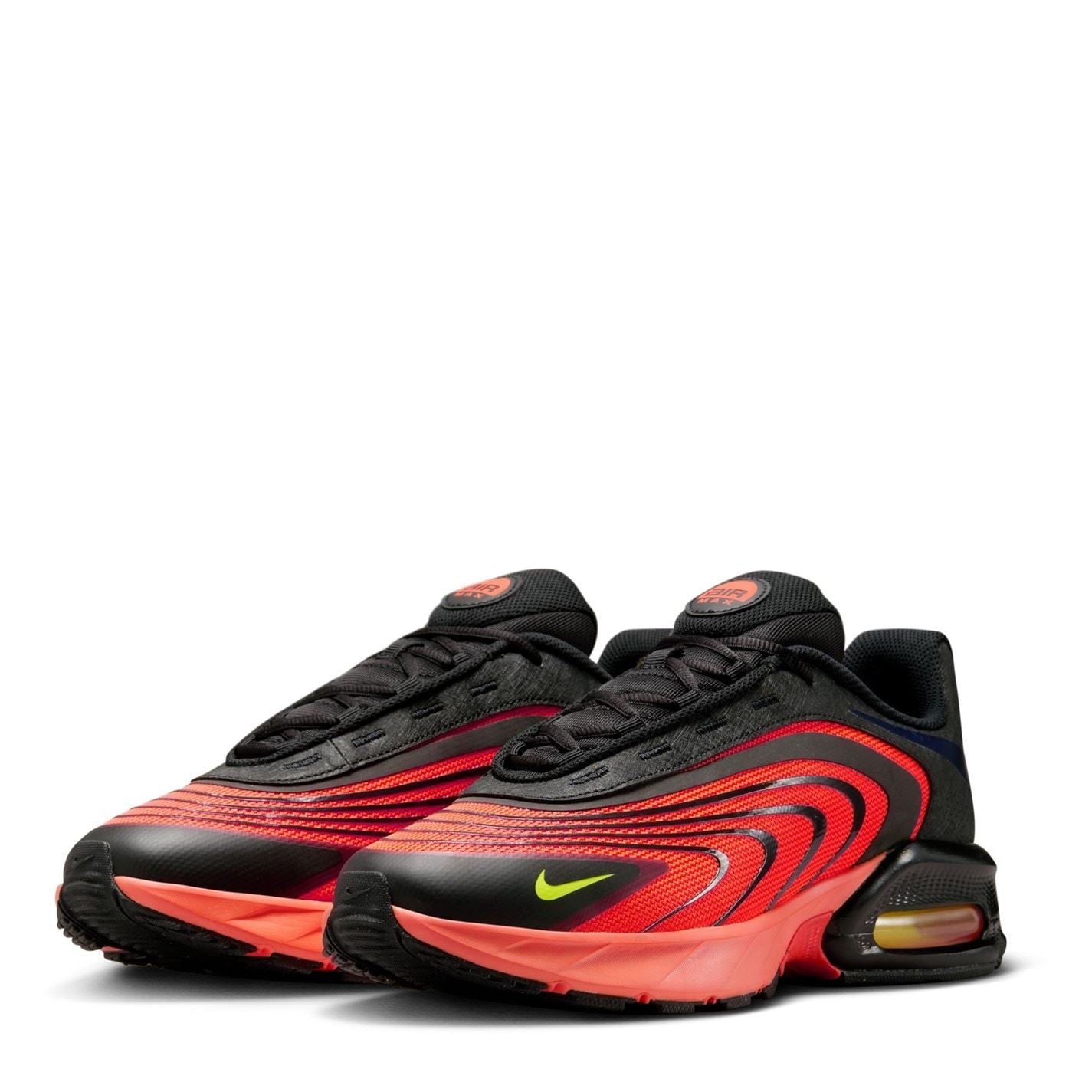 Nike Air Max Low Top Lace-Up Sneakers