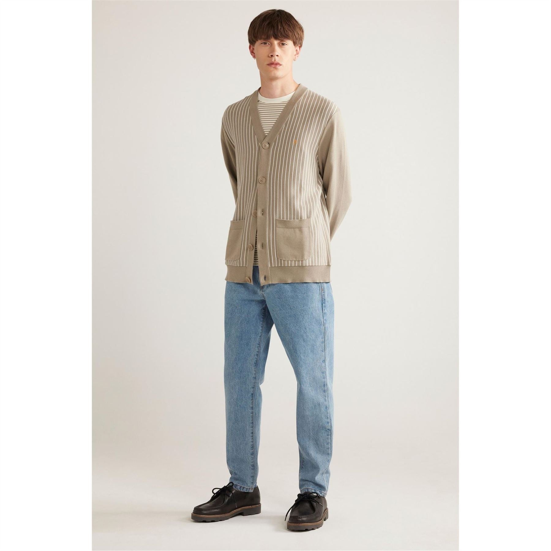Farah V-Neck Regular Fit Long Sleeve Sweater
