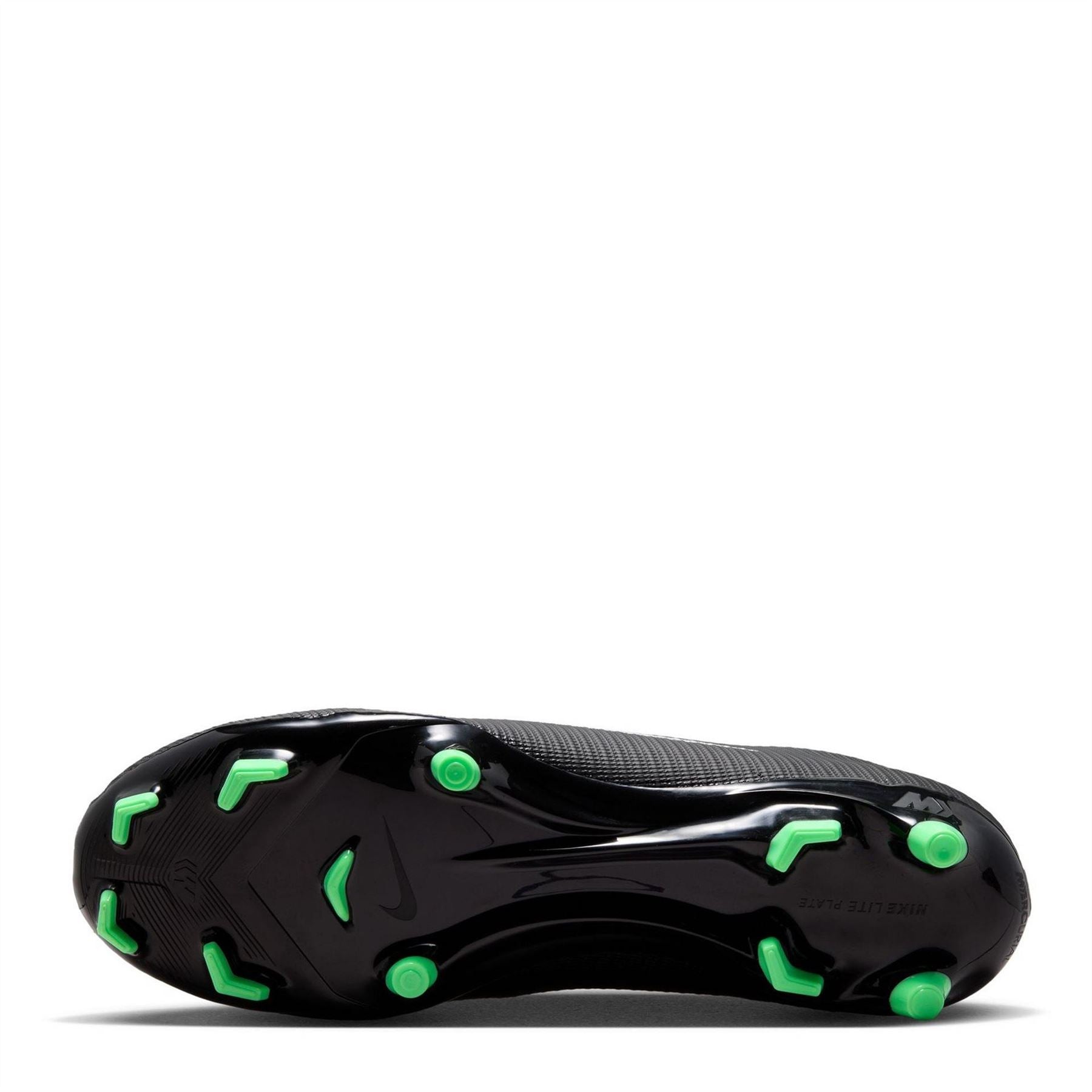 Nike Vapor 17 Academy Firm Ground Football Boots