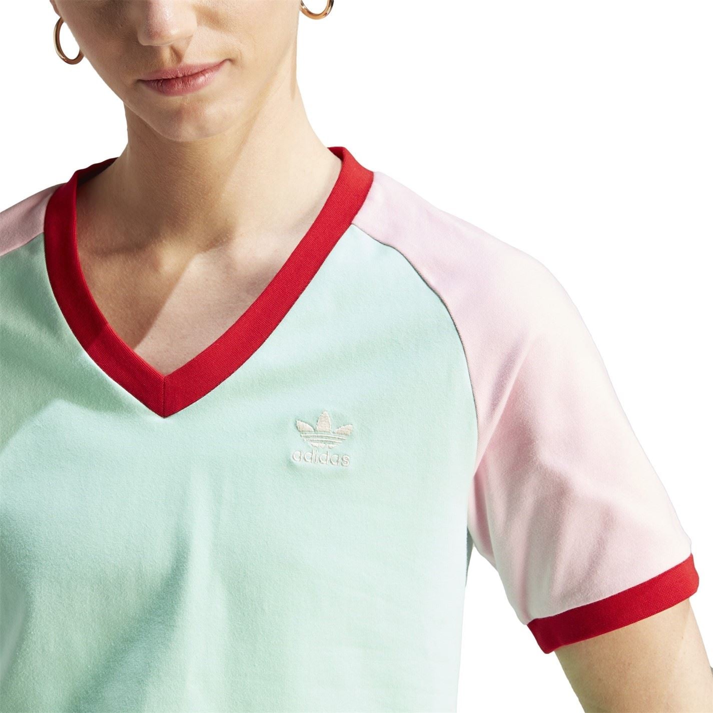 adidas Originals Cropped V-Neck Regular Fit T-Shirt