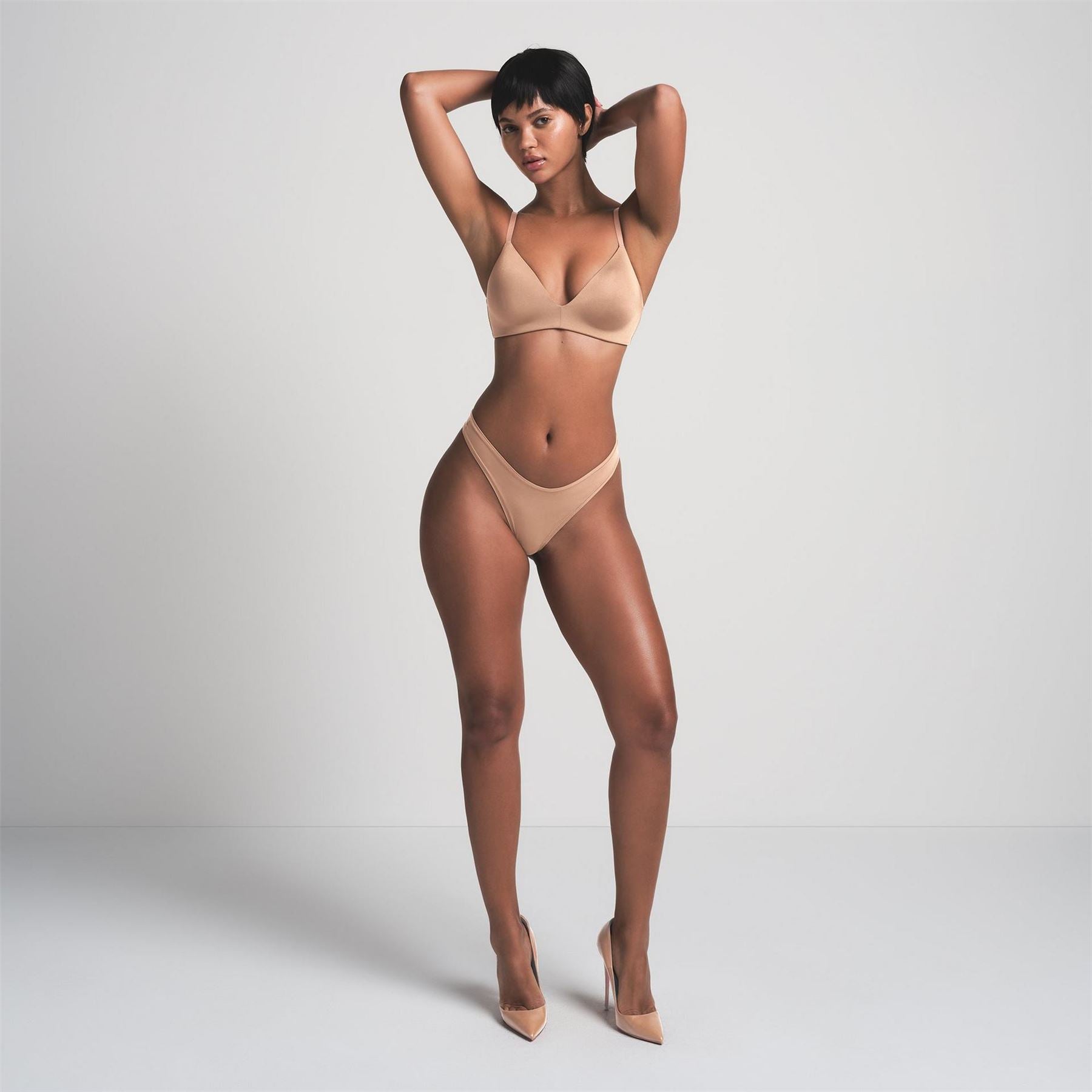 SKIMS Wireless Form T-Shirt Bra